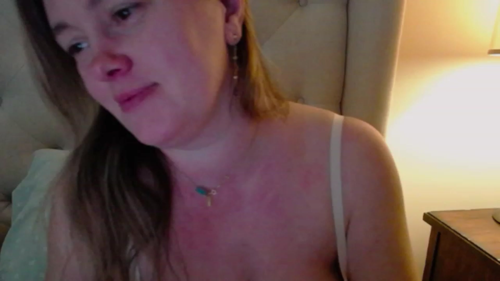 Gallery image thumbnail from J0llye's myfreecams stream on, 02/27/2024, 20:31 image 19 of 20