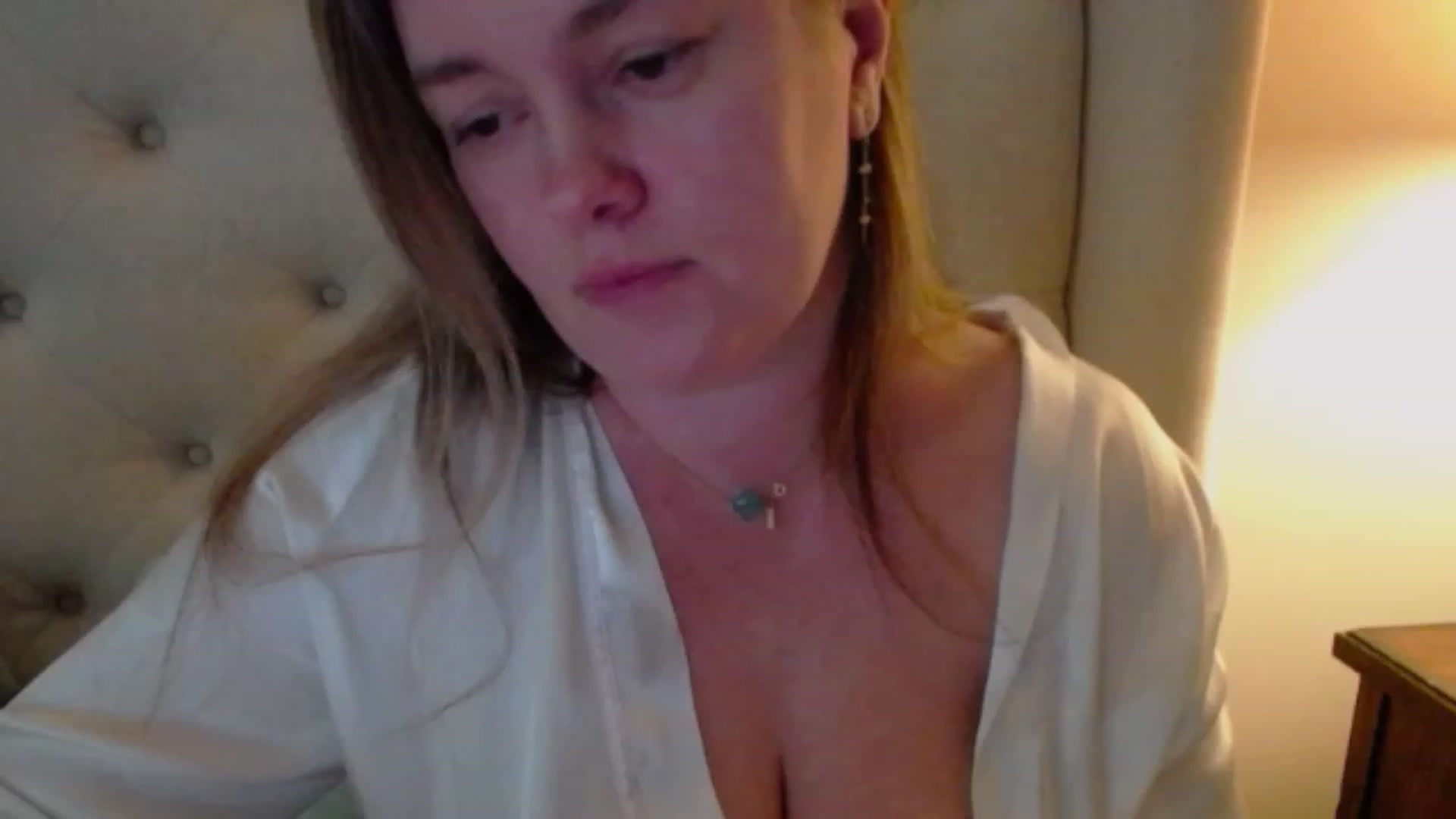 Gallery image thumbnail from J0llye's myfreecams stream on, 02/28/2024, 20:20 image 14 of 20