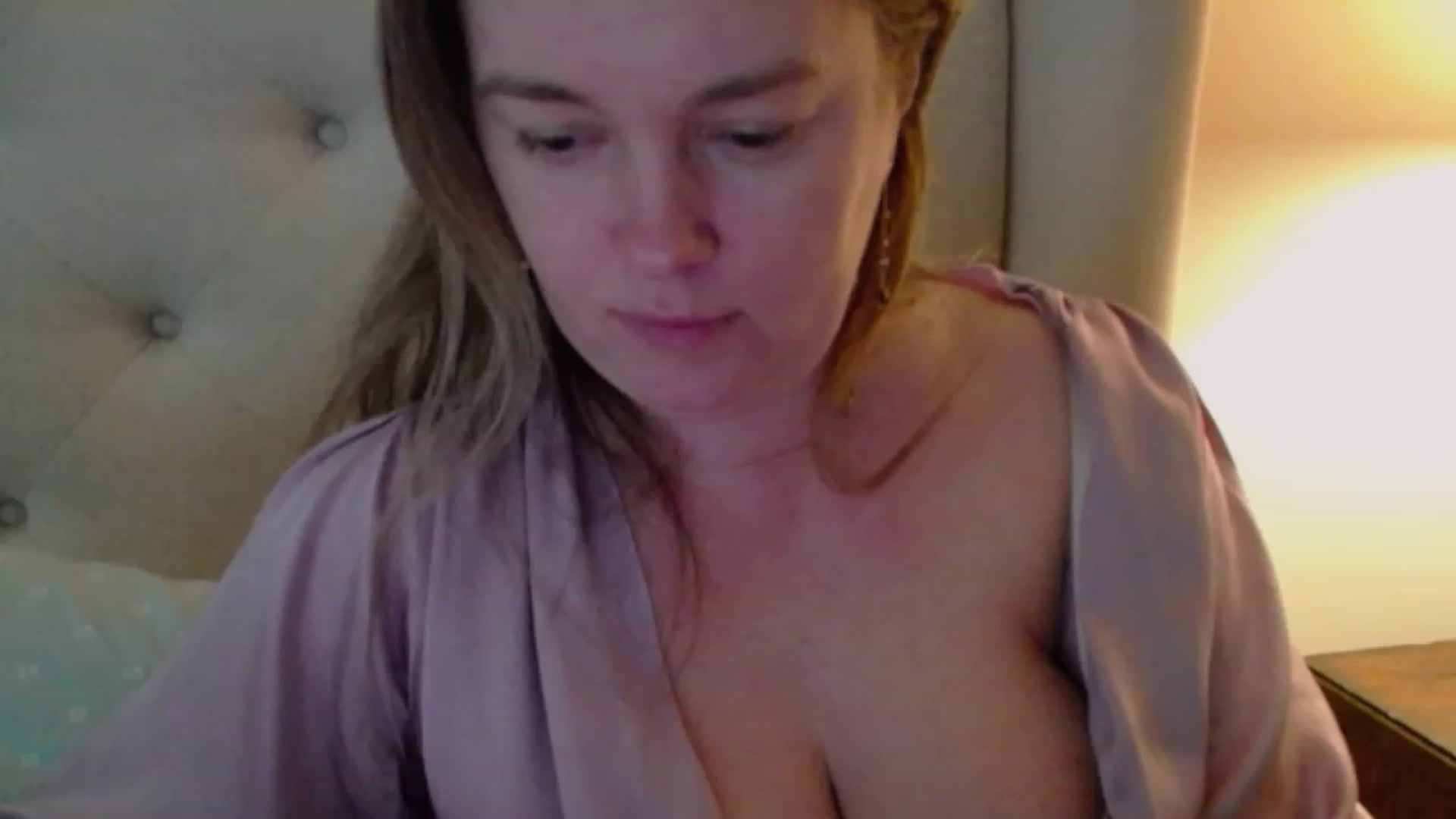 Gallery image thumbnail from J0llye's myfreecams stream on, 02/29/2024, 17:49 image 15 of 20