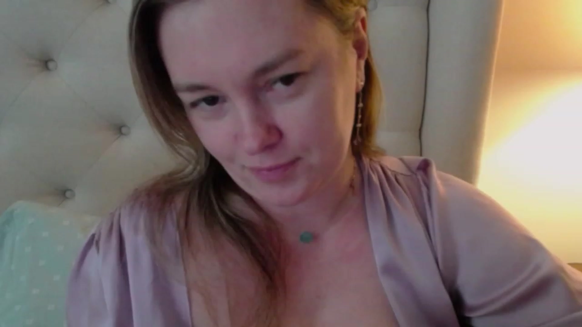 Gallery image thumbnail from J0llye's myfreecams stream on, 02/29/2024, 20:56 image 3 of 20