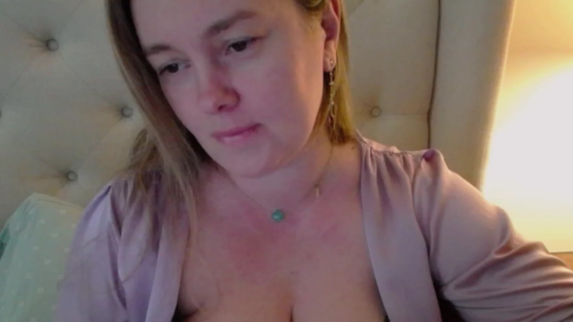 Gallery image thumbnail from J0llye's myfreecams stream on, 03/01/2024, 20:41 image 4 of 20