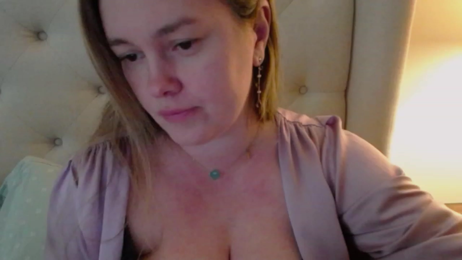 Gallery image thumbnail from J0llye's myfreecams stream on, 03/01/2024, 20:41 image 7 of 20