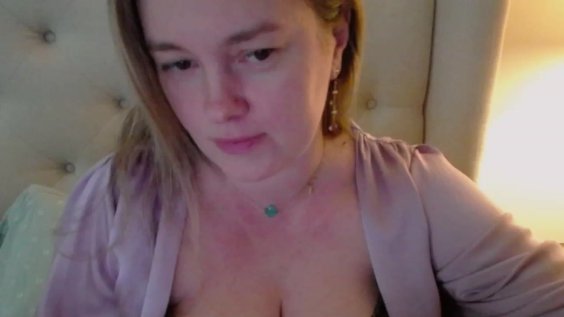 Gallery image thumbnail from J0llye's myfreecams stream on, 03/01/2024, 20:41 image 3 of 20