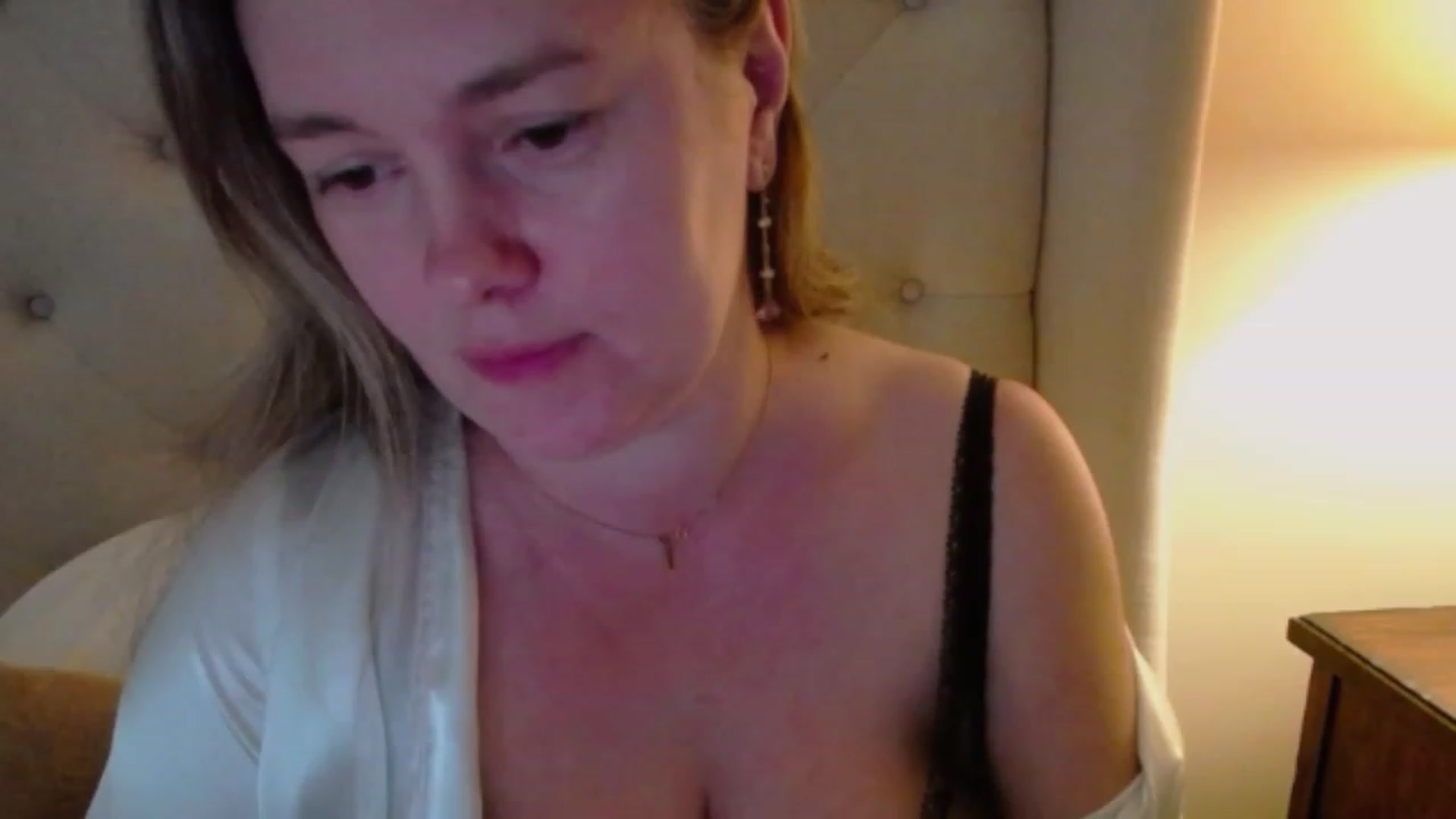 Gallery image thumbnail from J0llye's myfreecams stream on, 03/05/2024, 17:43 image 5 of 20