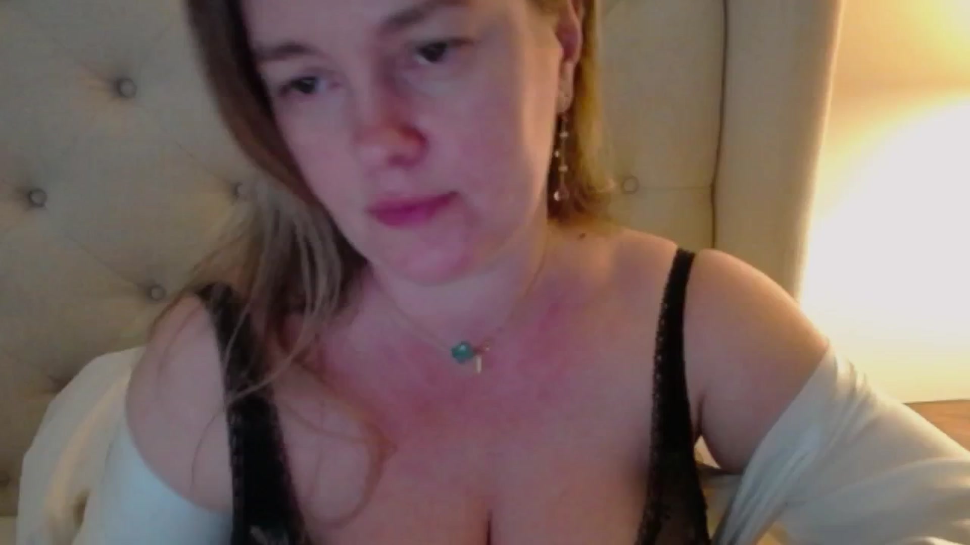 Gallery image thumbnail from J0llye's myfreecams stream on, 03/05/2024, 20:21 image 3 of 20