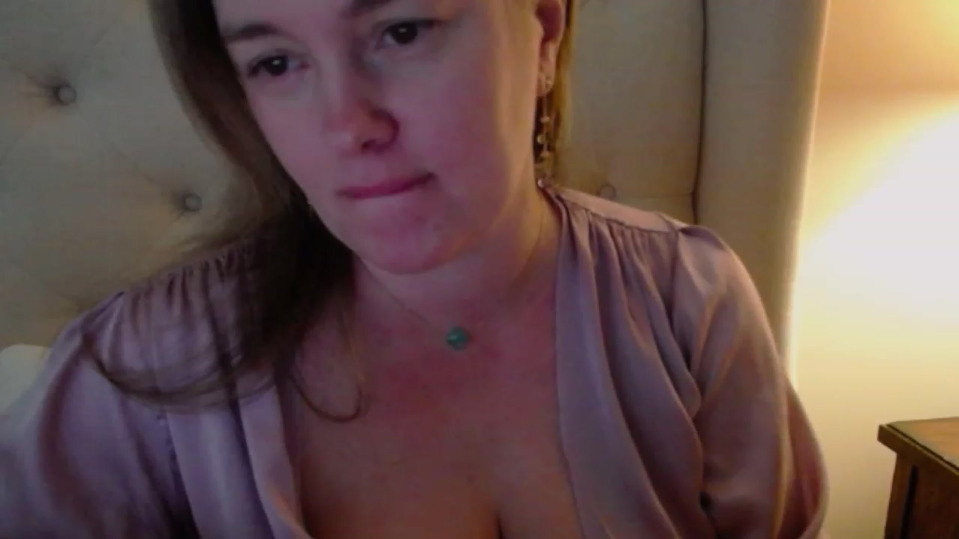 Gallery image thumbnail from J0llye's myfreecams stream on, 03/06/2024, 18:01 image 17 of 20