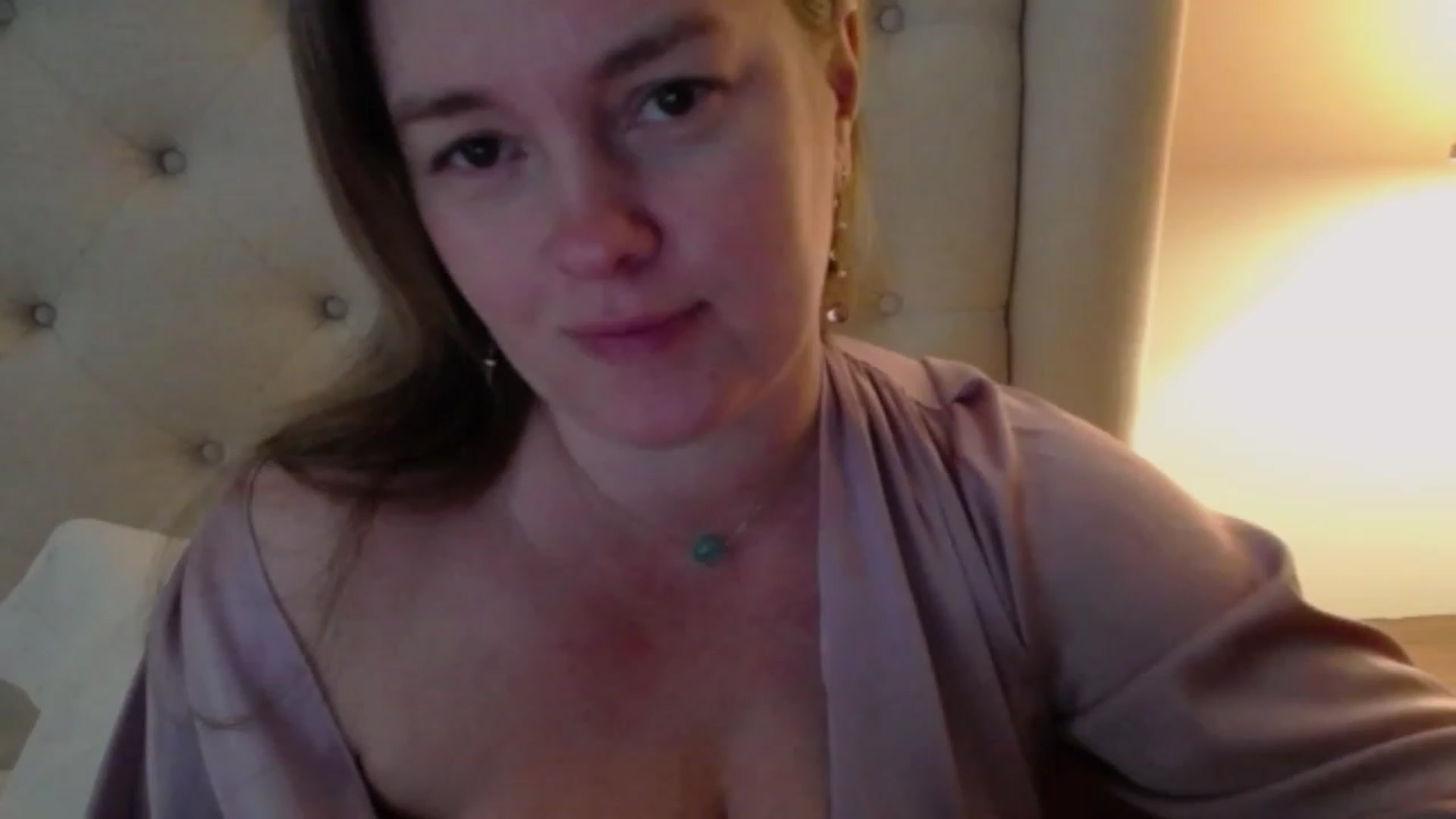 Gallery image thumbnail from J0llye's myfreecams stream on, 03/06/2024, 18:01 image 10 of 20