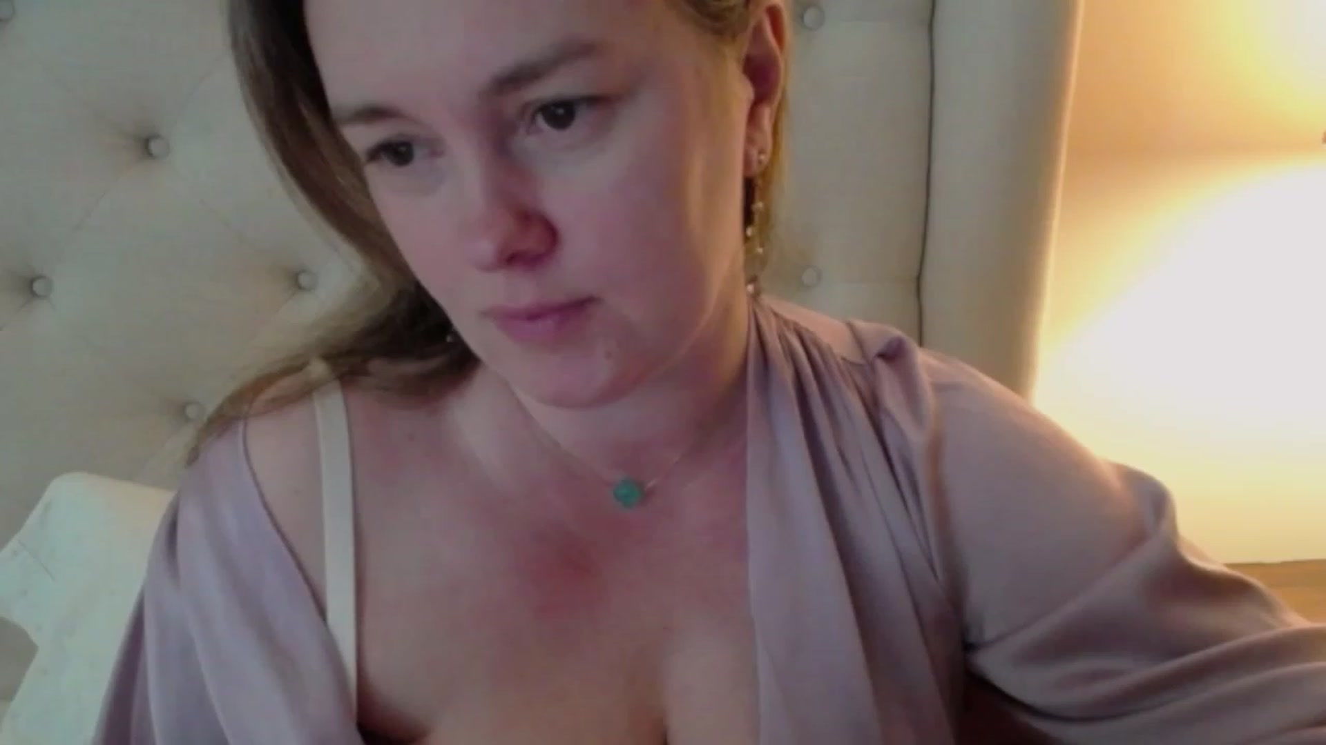 Gallery image thumbnail from J0llye's myfreecams stream on, 03/06/2024, 18:01 image 3 of 20