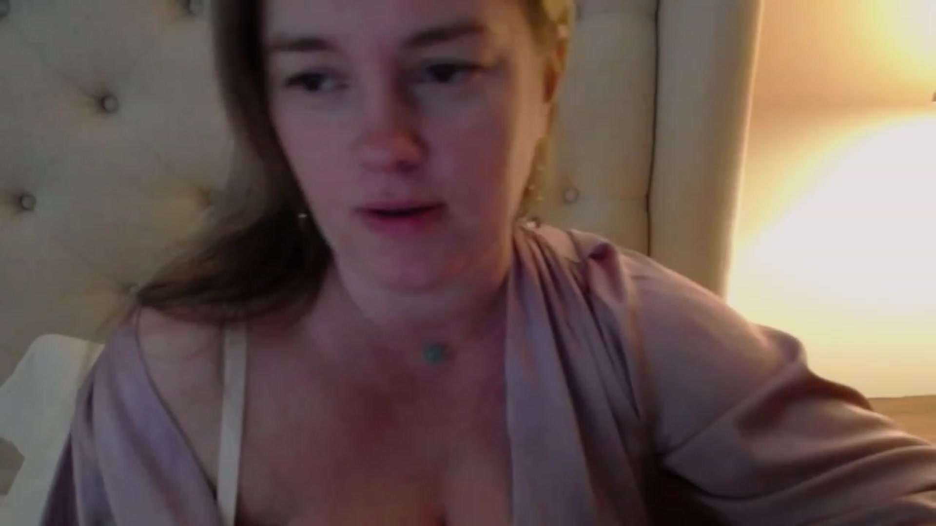 Gallery image thumbnail from J0llye's myfreecams stream on, 03/06/2024, 18:01 image 11 of 20