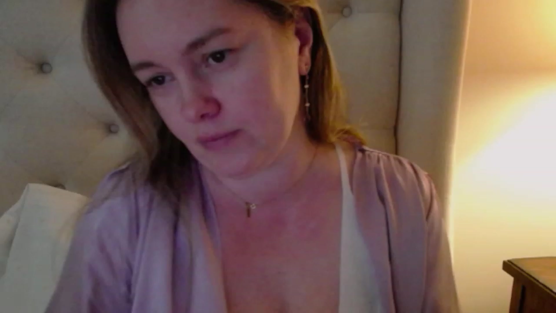 Gallery image thumbnail from J0llye's myfreecams stream on, 03/09/2024, 21:19 image 9 of 20
