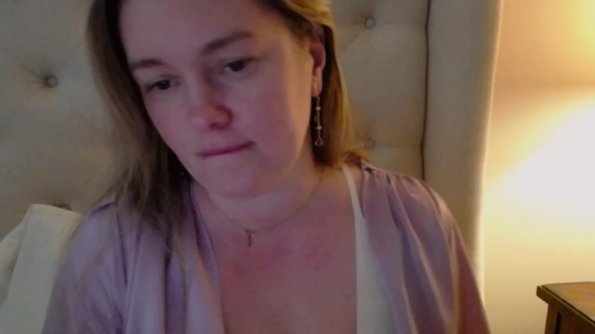 Gallery image thumbnail from J0llye's myfreecams stream on, 03/09/2024, 21:19 image 8 of 20