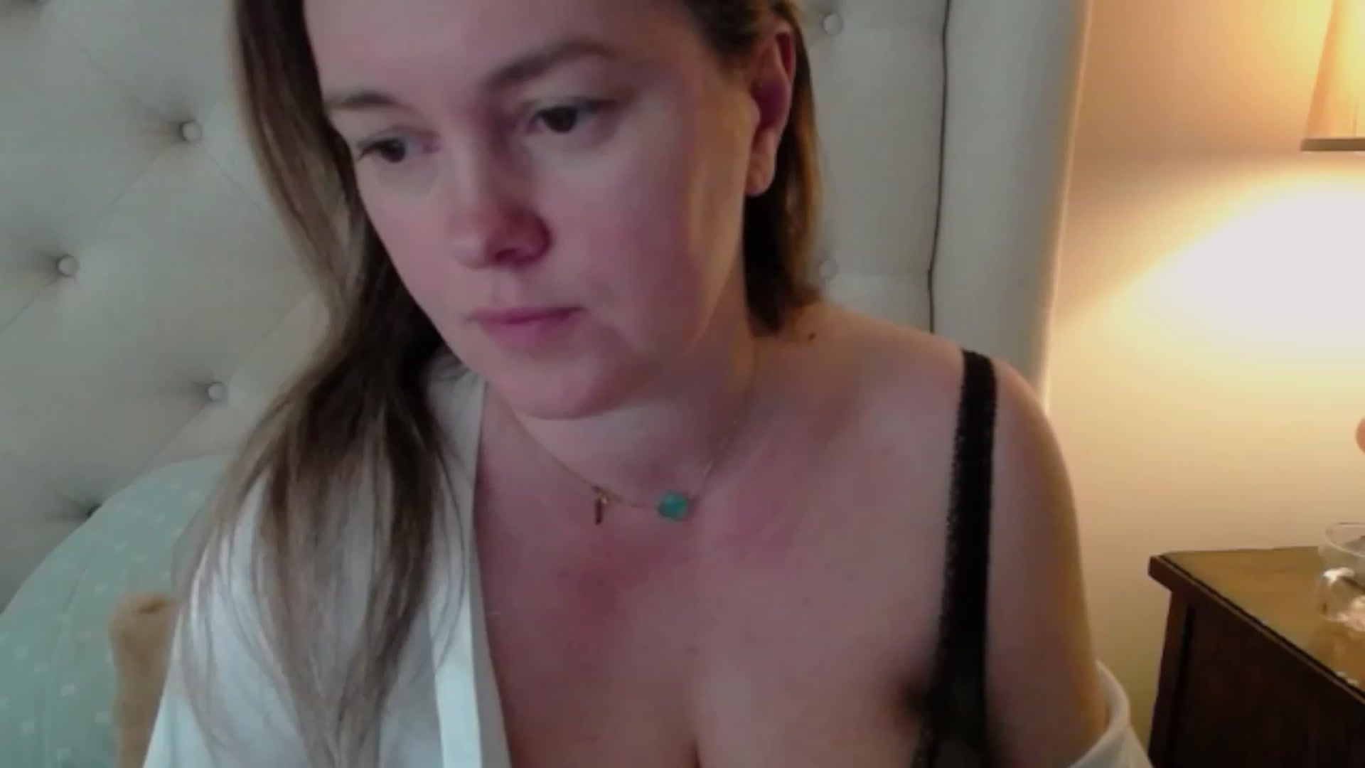 Gallery image thumbnail from J0llye's myfreecams stream on, 03/11/2024, 16:35 image 4 of 20