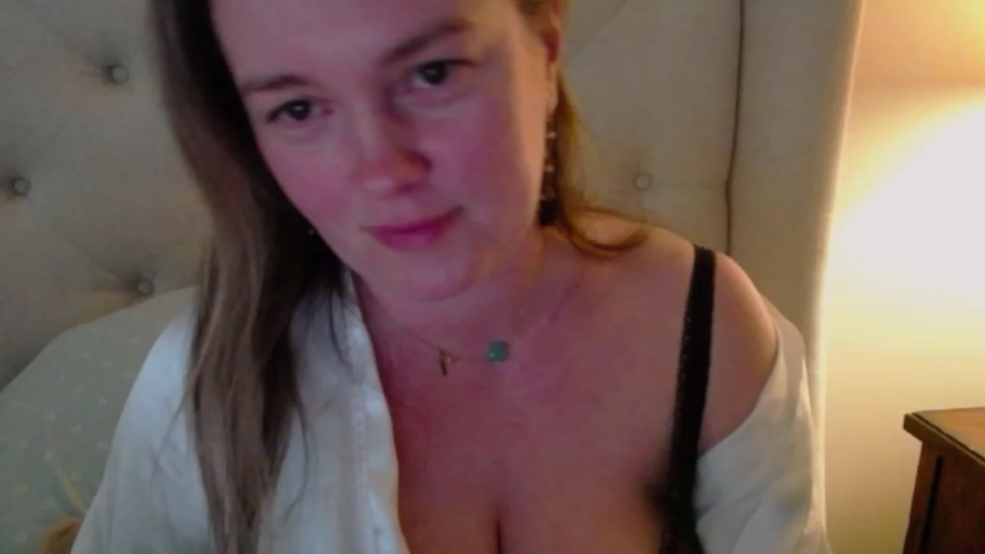 Gallery image thumbnail from J0llye's myfreecams stream on, 03/11/2024, 20:02 image 19 of 20