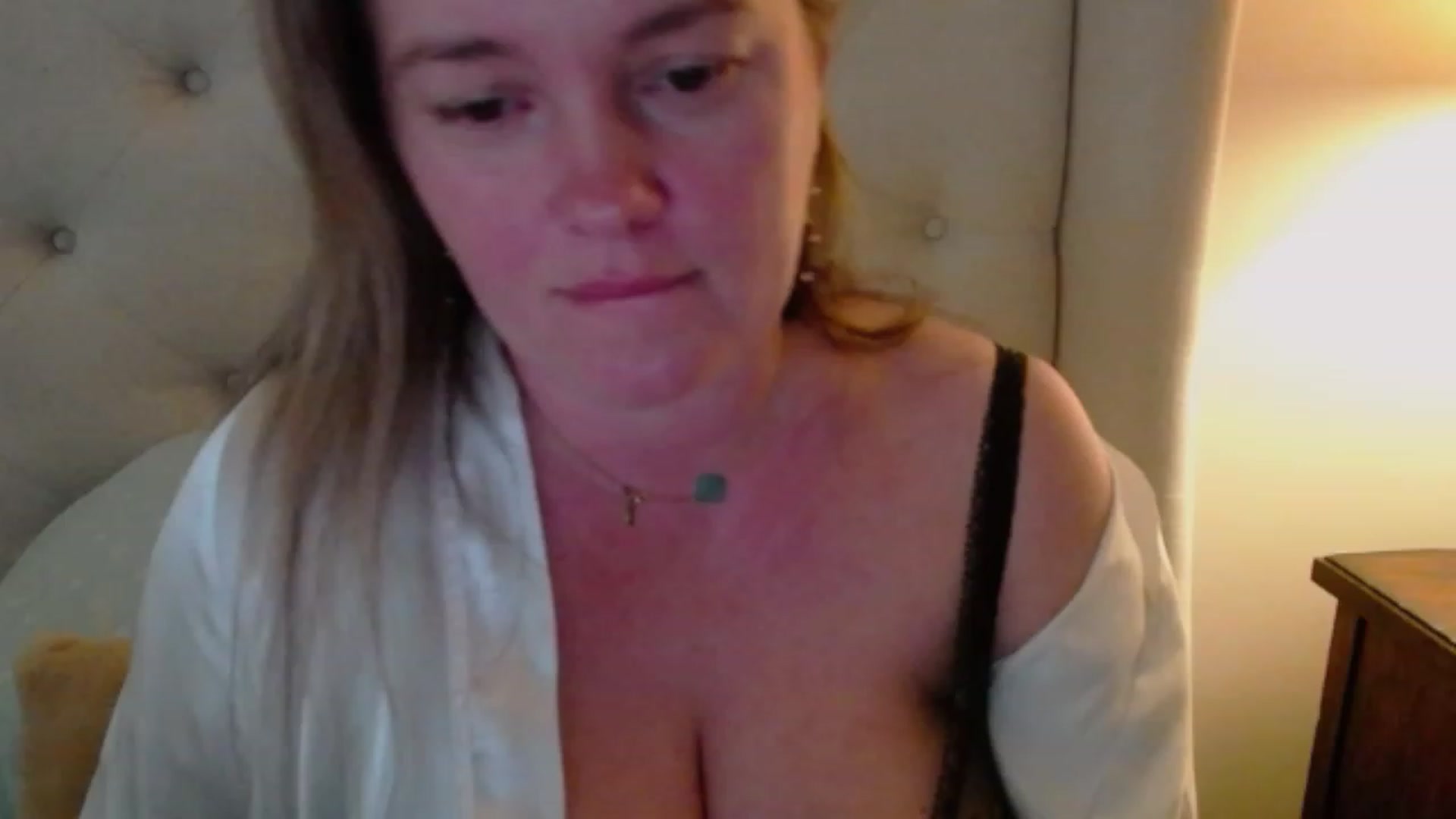 Gallery image thumbnail from J0llye's myfreecams stream on, 03/11/2024, 20:02 image 10 of 20