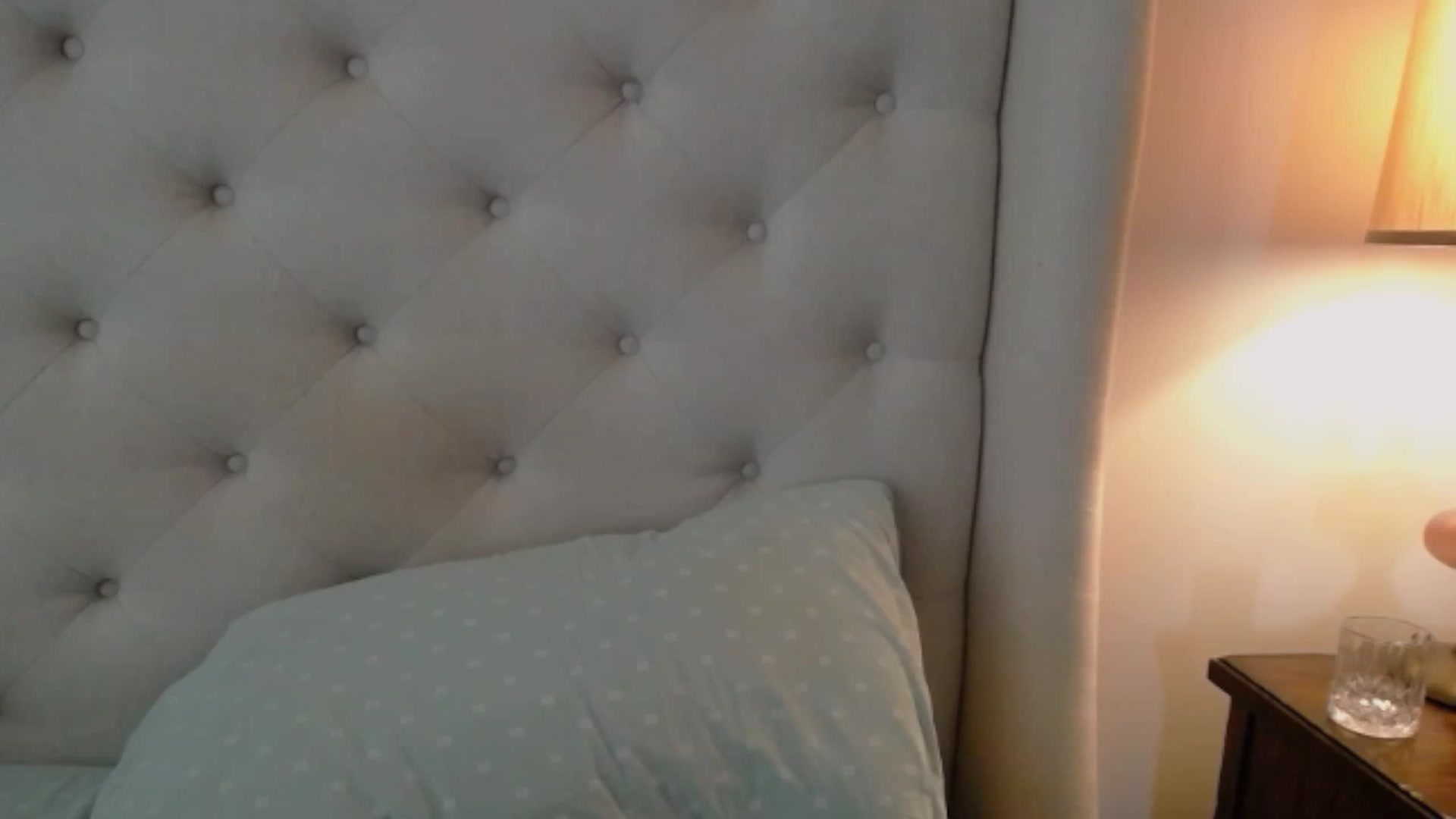 Gallery image thumbnail from J0llye's myfreecams stream on, 03/12/2024, 17:05 image 10 of 20