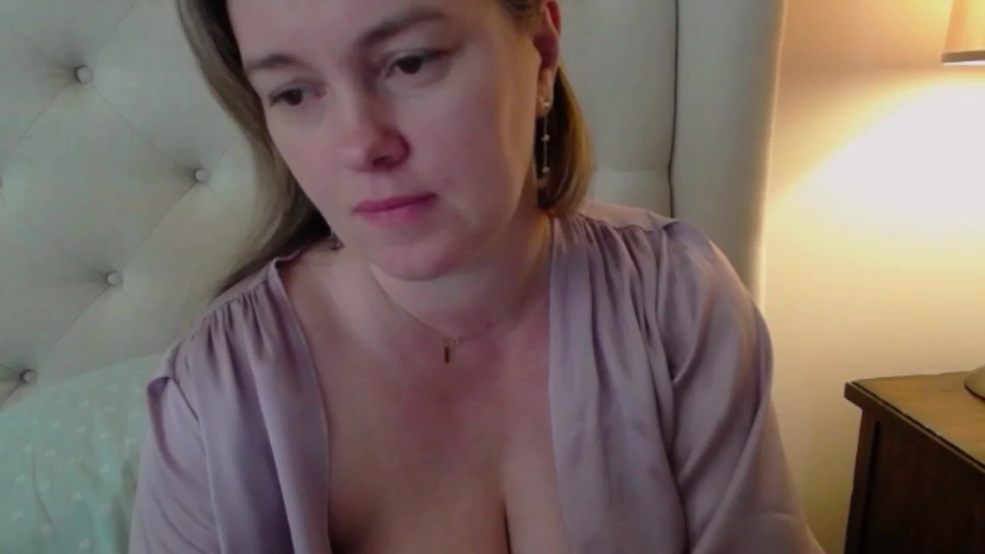 Gallery image thumbnail from J0llye's myfreecams stream on, 03/13/2024, 16:21 image 1 of 20