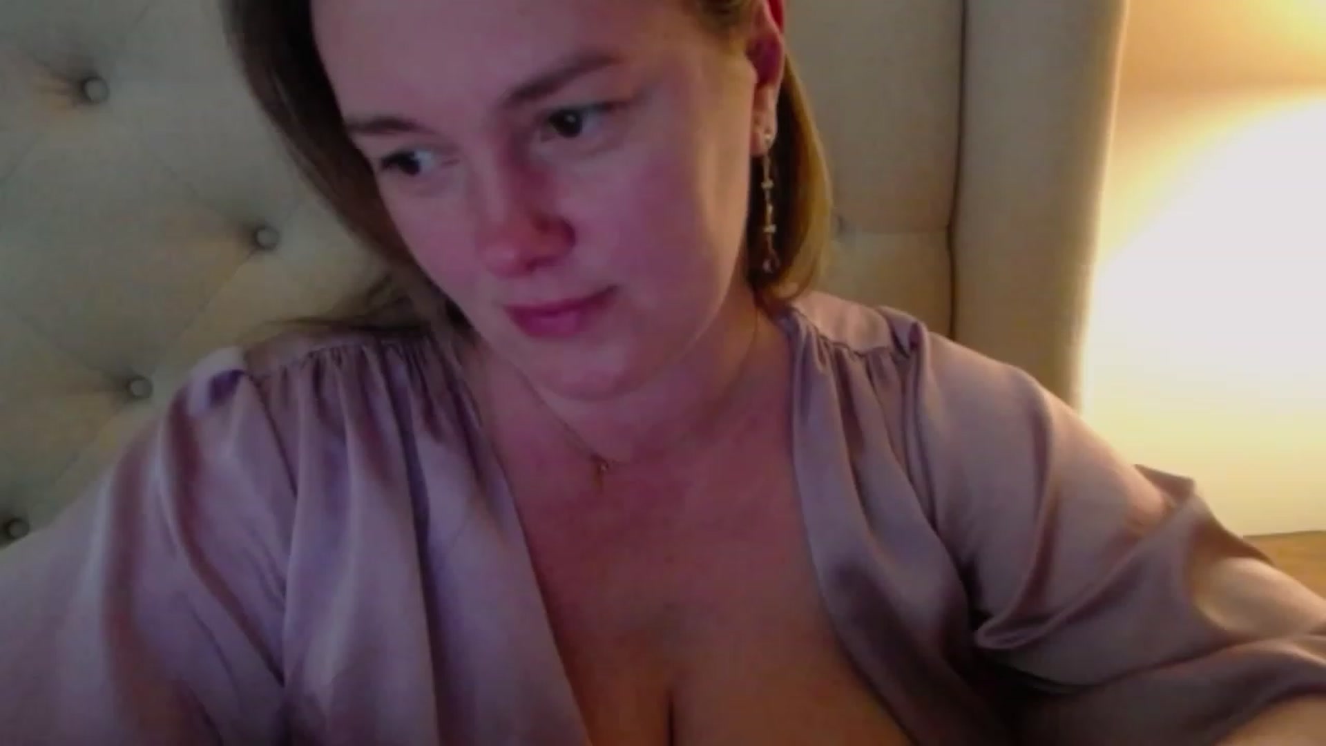 Gallery image thumbnail from J0llye's myfreecams stream on, 03/13/2024, 19:34 image 9 of 20