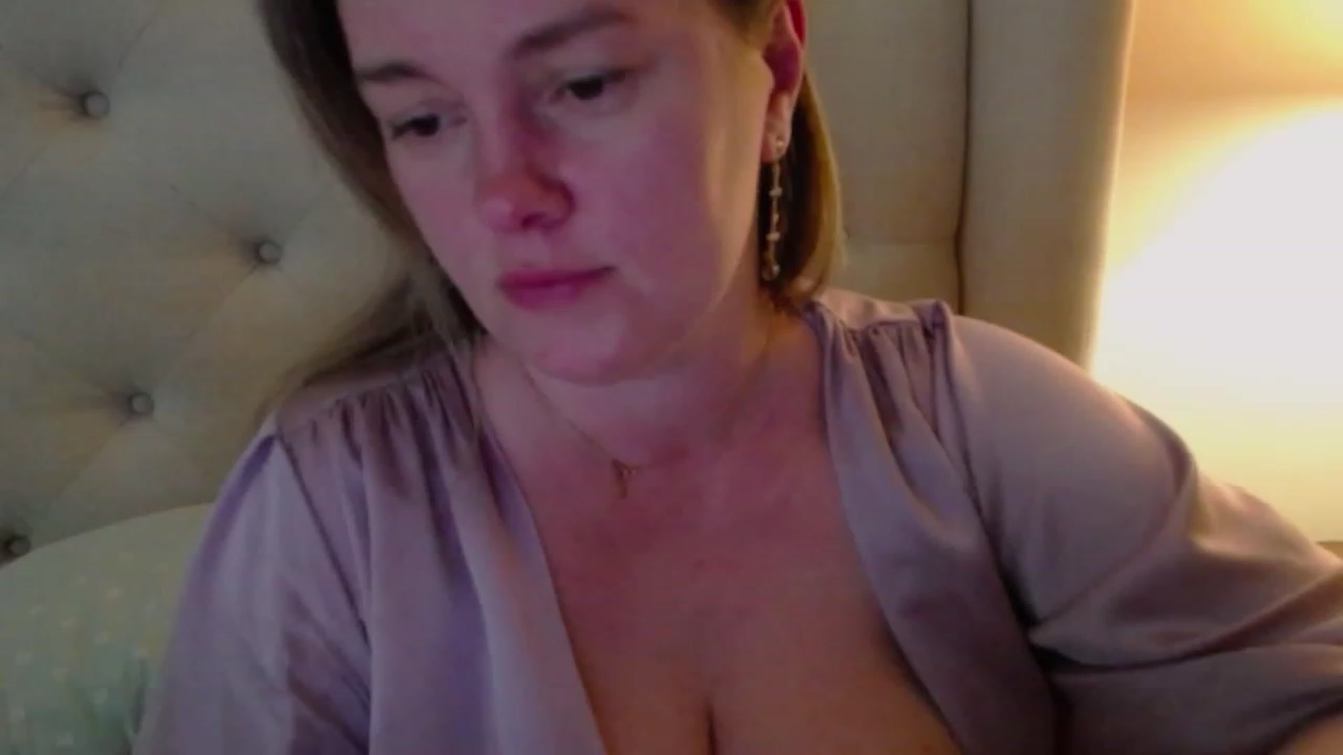 Gallery image thumbnail from J0llye's myfreecams stream on, 03/13/2024, 19:34 image 7 of 20