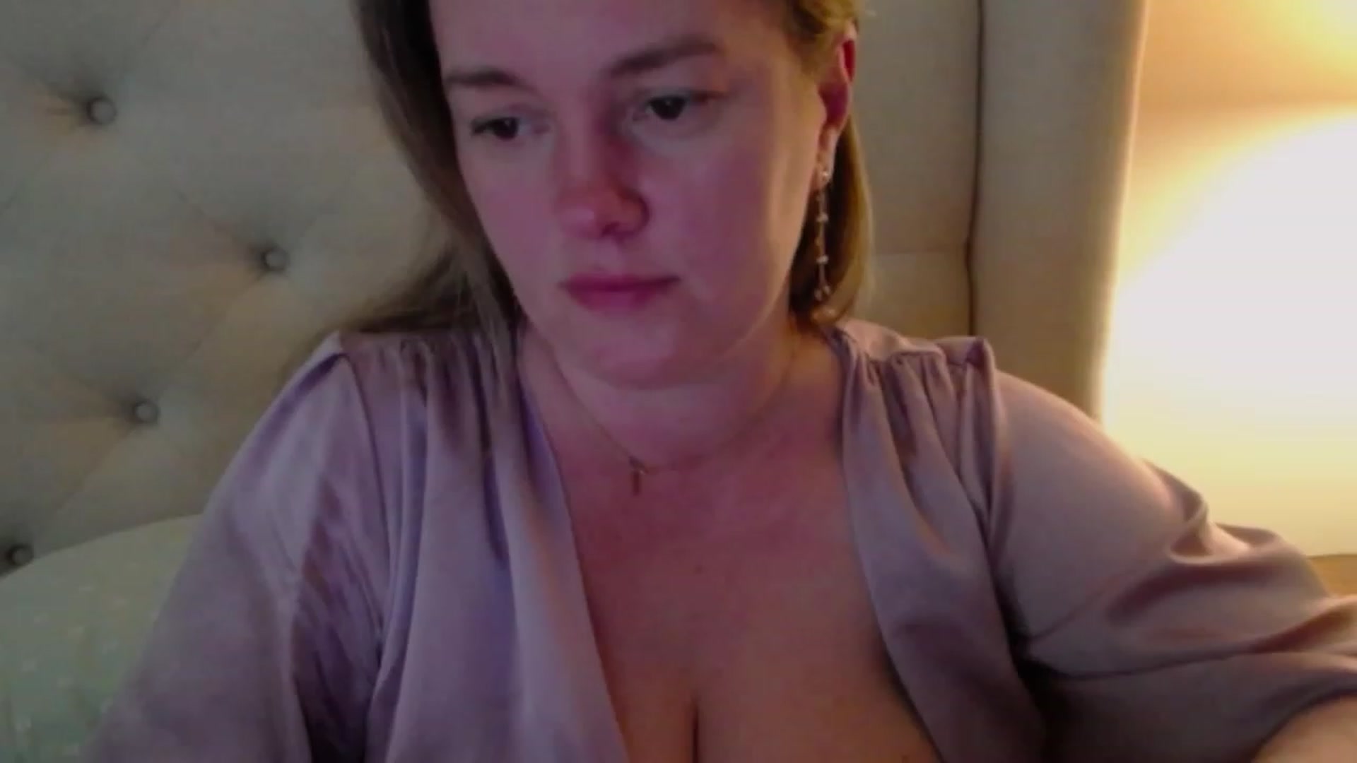 Gallery image thumbnail from J0llye's myfreecams stream on, 03/13/2024, 19:34 image 6 of 20