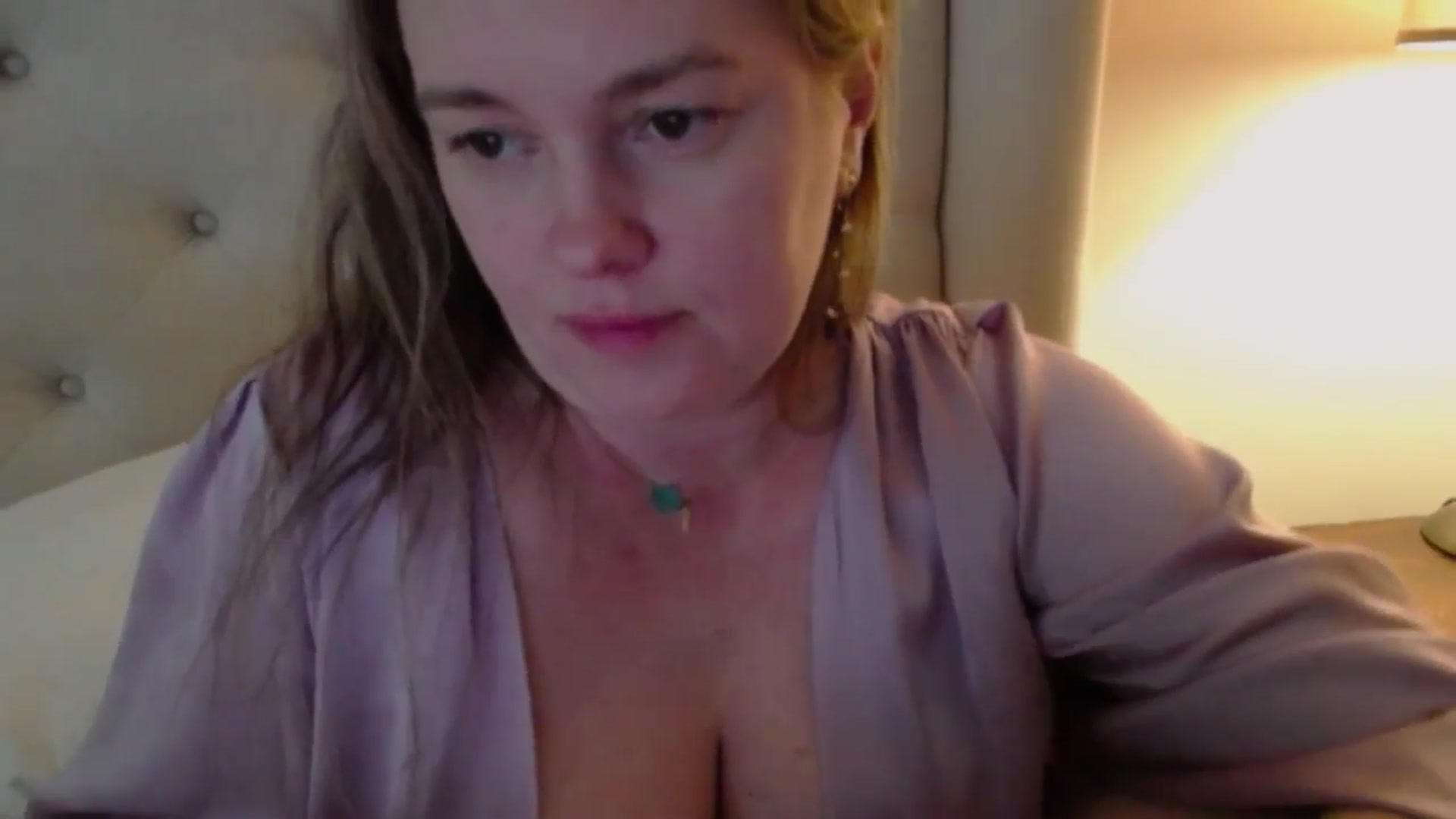 Gallery image thumbnail from J0llye's myfreecams stream on, 03/21/2024, 20:06 image 10 of 20