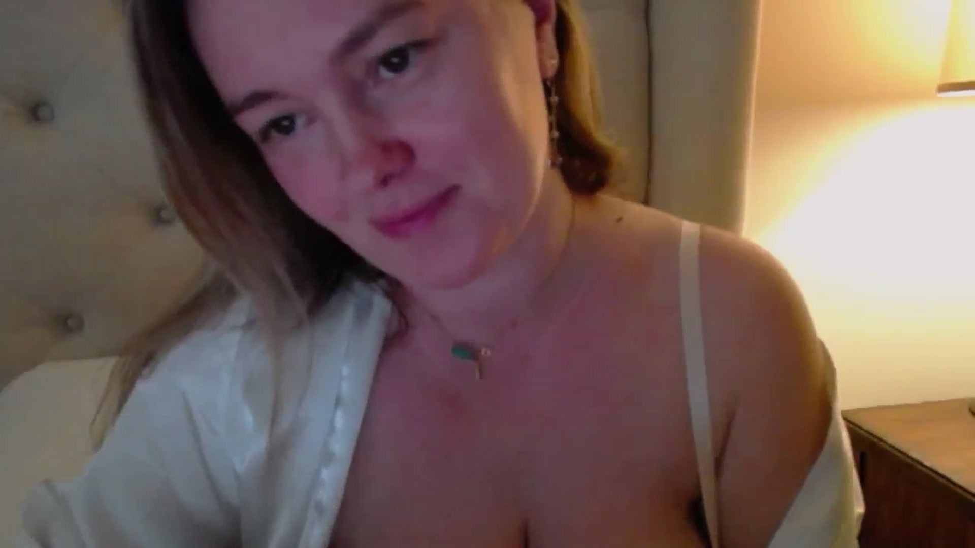 Gallery image thumbnail from J0llye's myfreecams stream on, 03/22/2024, 16:59 image 3 of 20