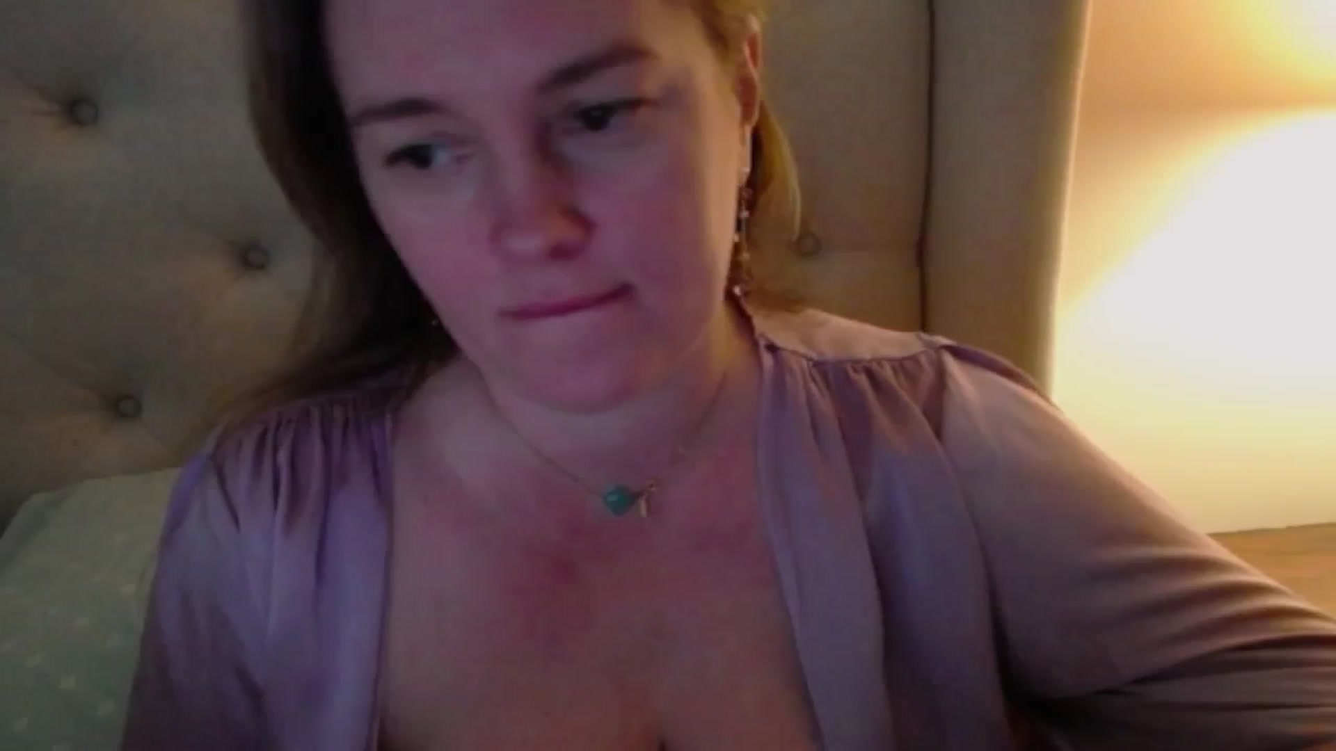 Gallery image thumbnail from J0llye's myfreecams stream on, 03/26/2024, 20:17 image 11 of 20