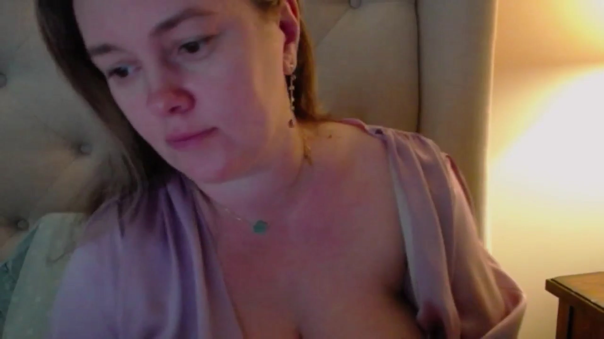 Gallery image thumbnail from J0llye's myfreecams stream on, 03/30/2024, 20:20 image 14 of 20