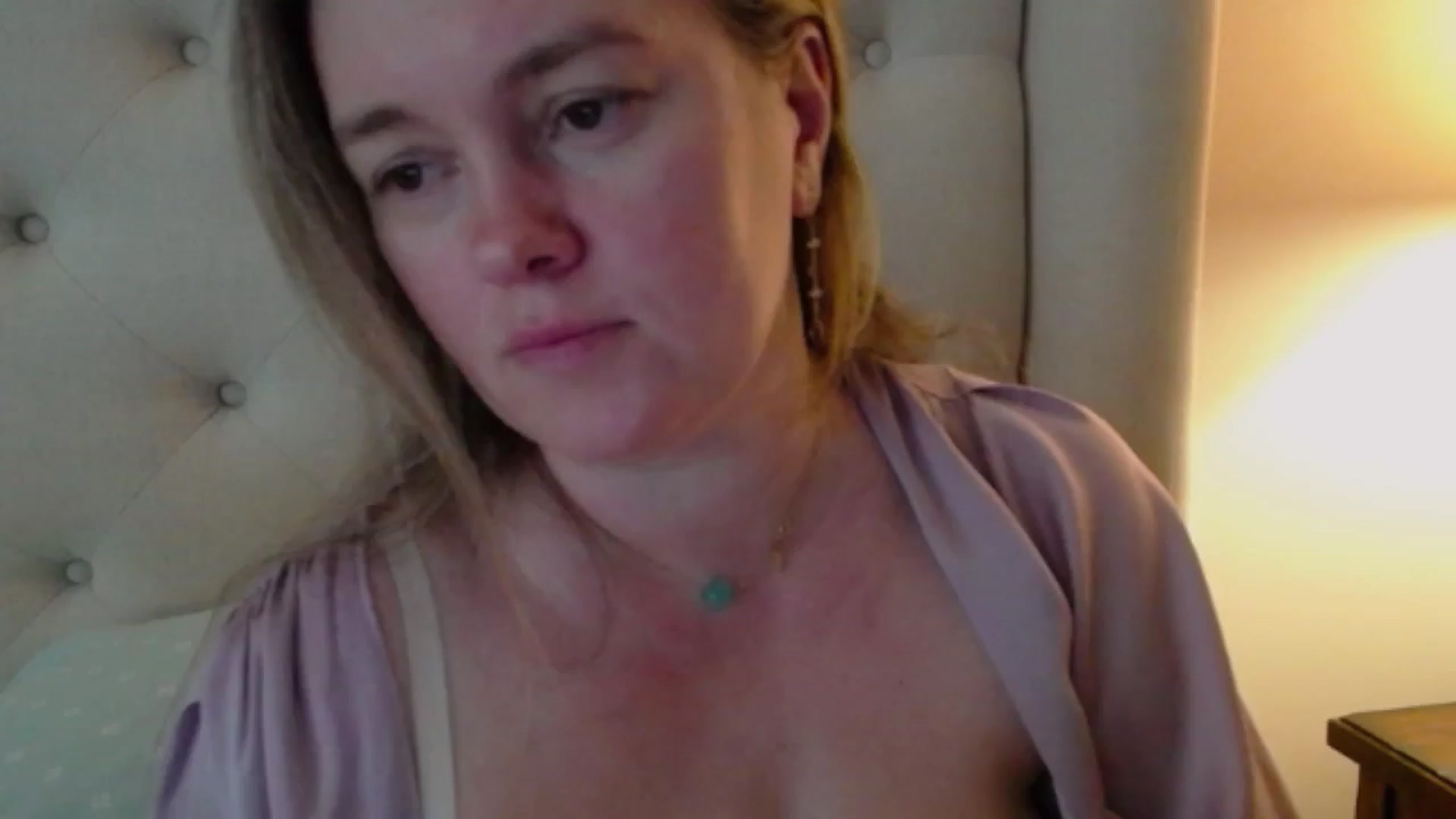 Gallery image thumbnail from J0llye's myfreecams stream on, 04/09/2024, 16:54 image 18 of 20