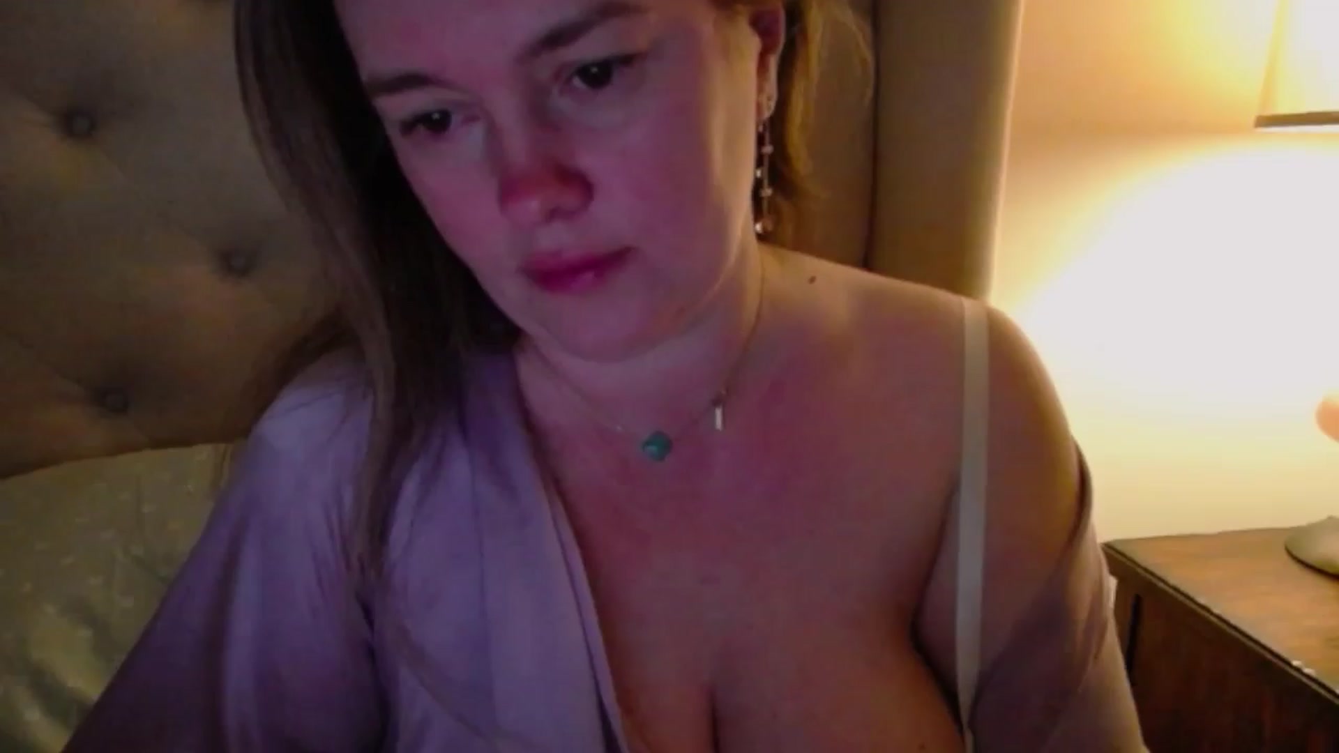 Gallery image thumbnail from J0llye's myfreecams stream on, 04/10/2024, 03:32 image 3 of 20