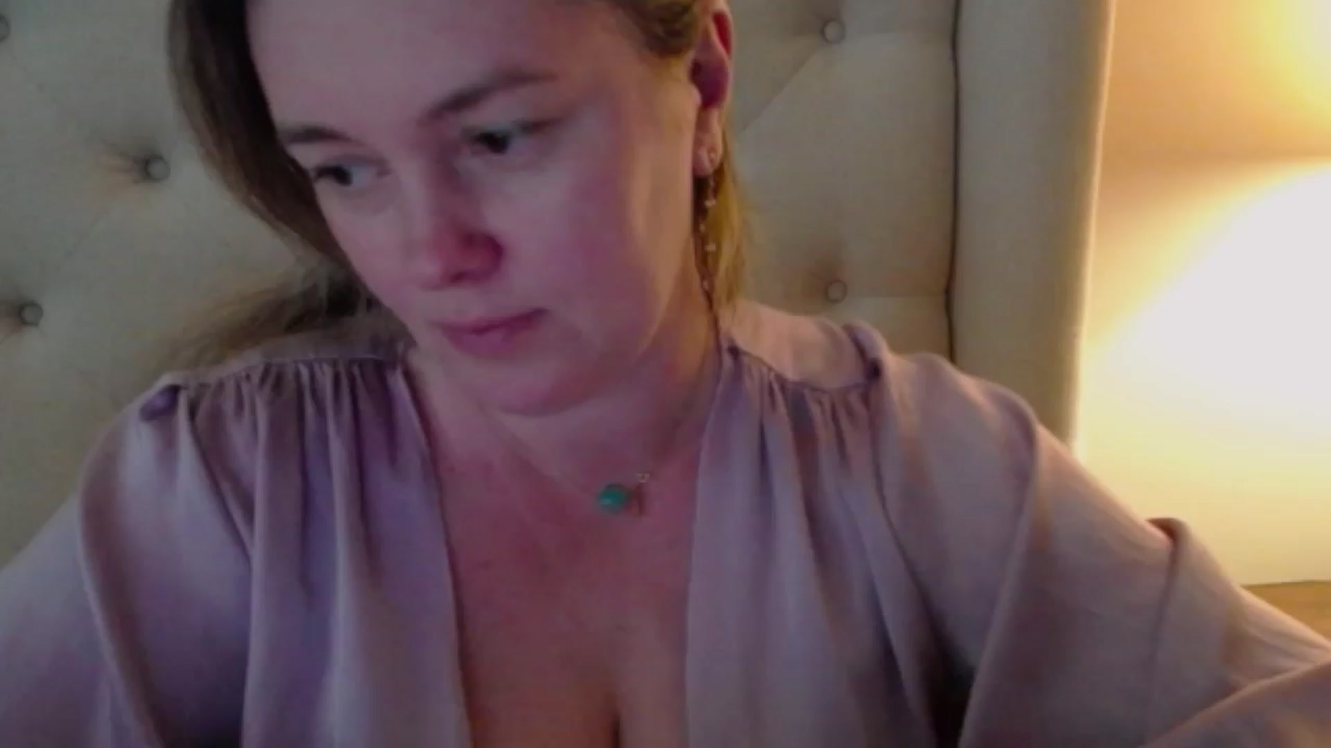 Gallery image thumbnail from J0llye's myfreecams stream on, 04/14/2024, 18:50 image 4 of 20