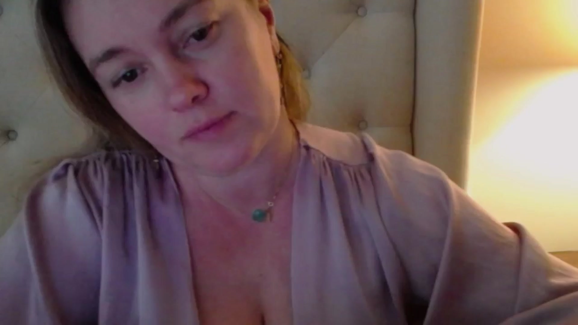 Gallery image thumbnail from J0llye's myfreecams stream on, 04/14/2024, 18:50 image 6 of 20
