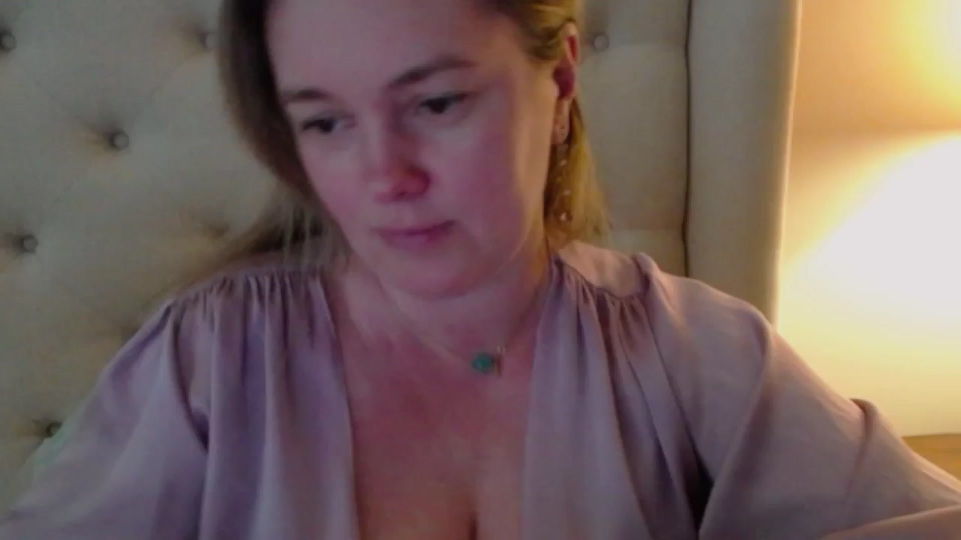 Gallery image thumbnail from J0llye's myfreecams stream on, 04/14/2024, 18:50 image 15 of 20