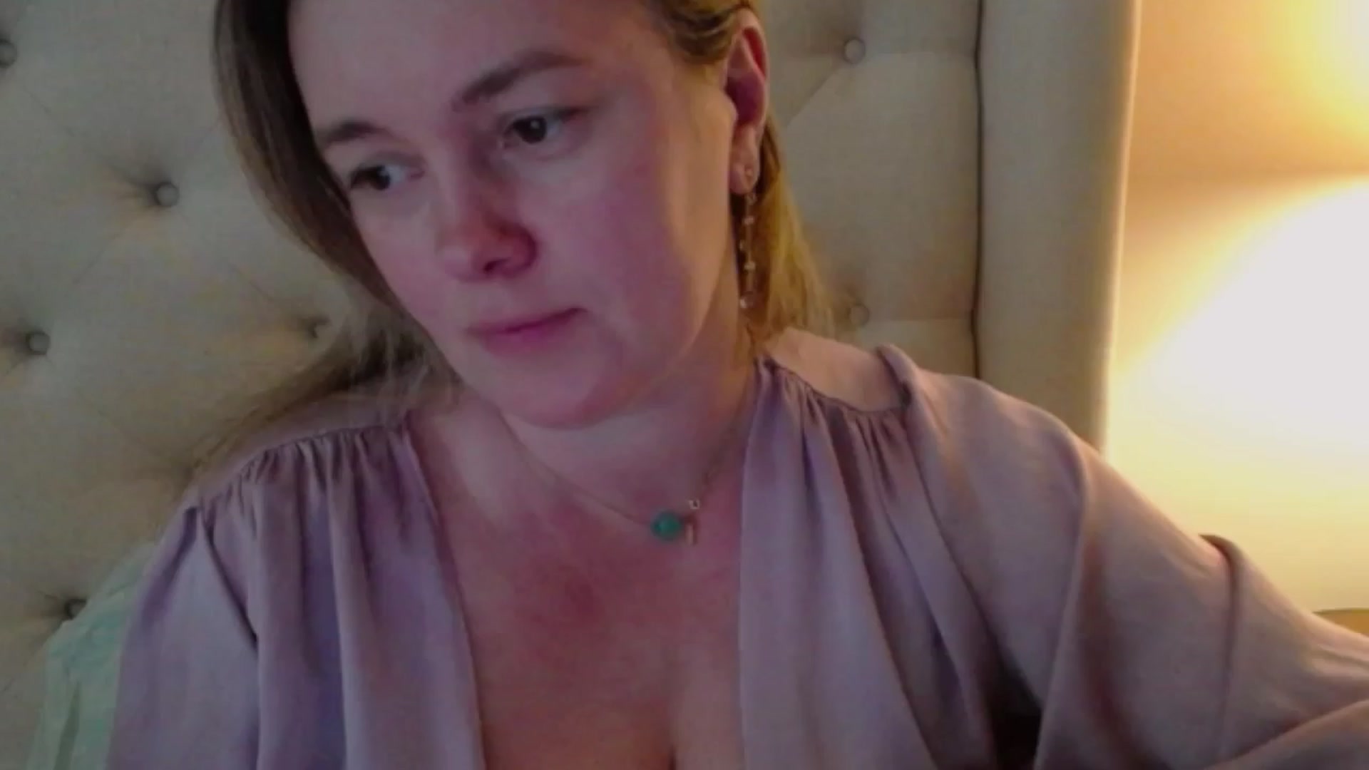 Gallery image thumbnail from J0llye's myfreecams stream on, 04/14/2024, 18:50 image 13 of 20