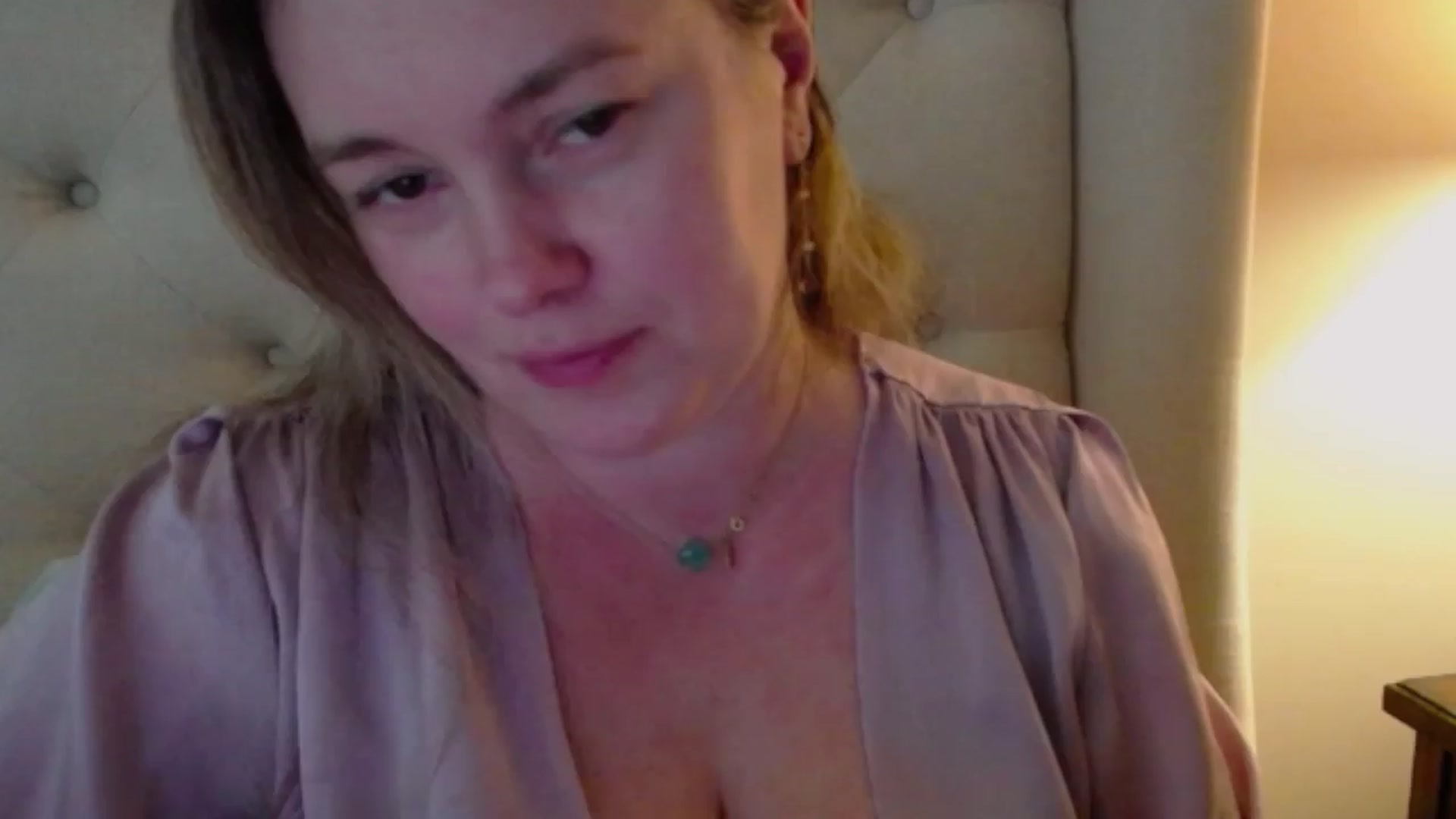 Gallery image thumbnail from J0llye's myfreecams stream on, 04/14/2024, 19:23 image 4 of 20