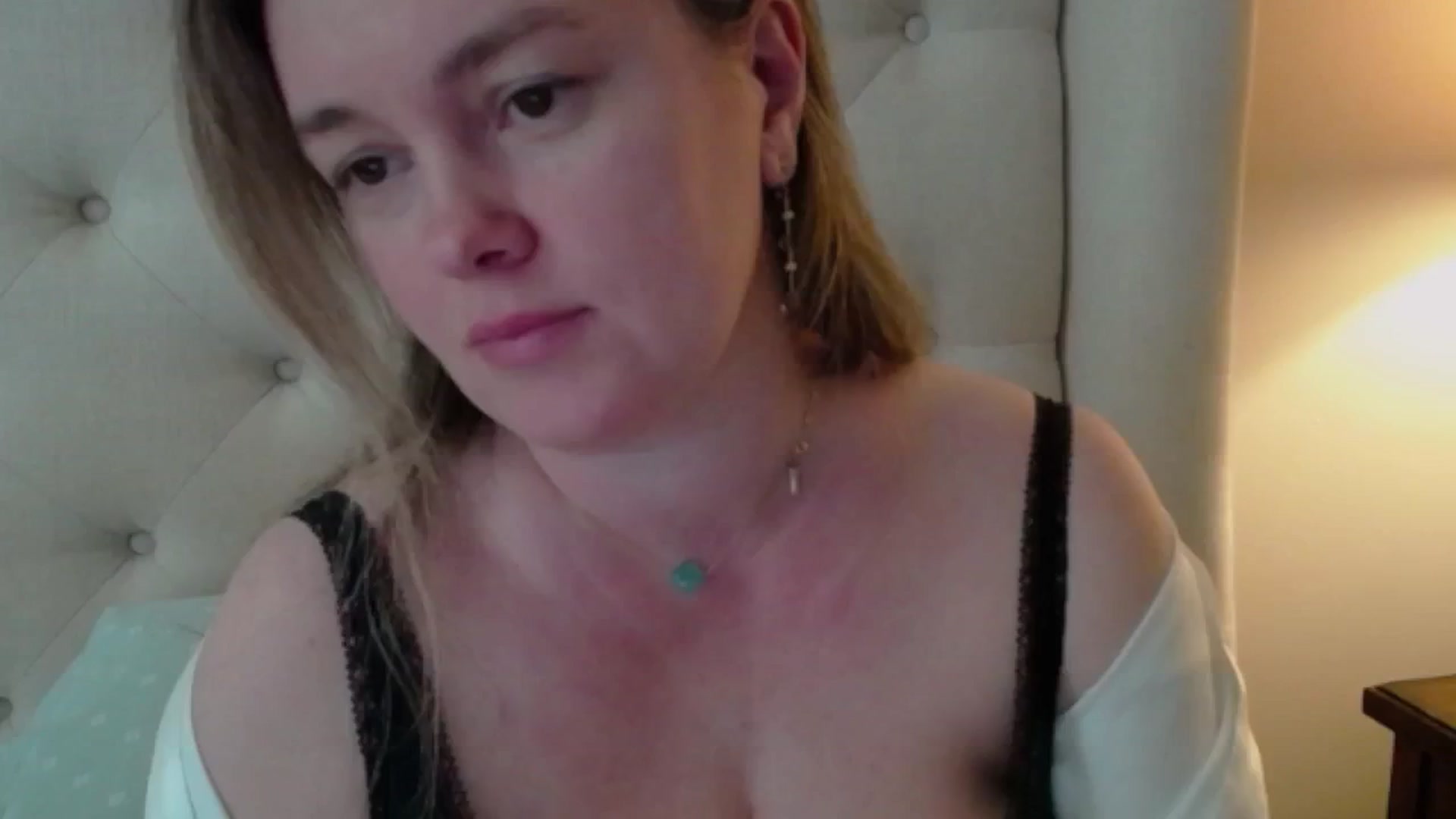 Gallery image thumbnail from J0llye's myfreecams stream on, 04/16/2024, 16:00 image 8 of 20