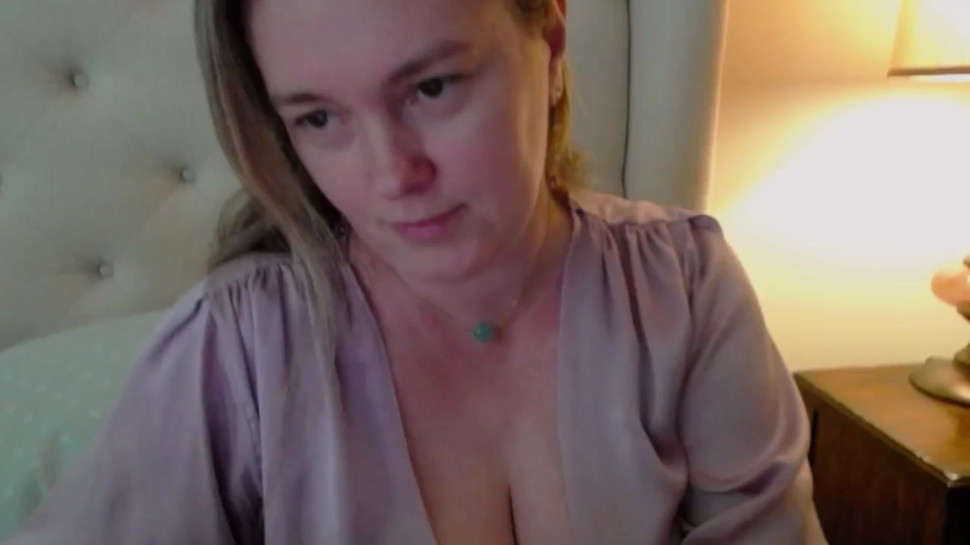 Gallery image thumbnail from J0llye's myfreecams stream on, 04/17/2024, 16:56 image 15 of 20