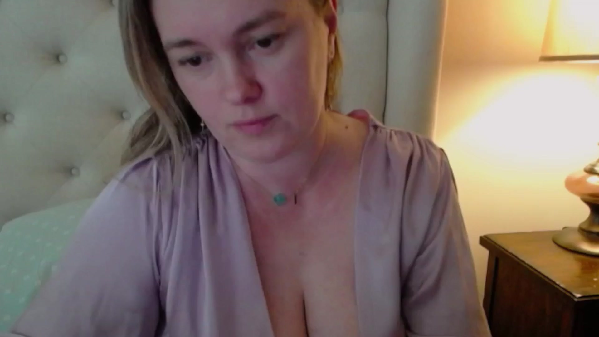 Gallery image thumbnail from J0llye's myfreecams stream on, 04/17/2024, 16:56 image 2 of 20