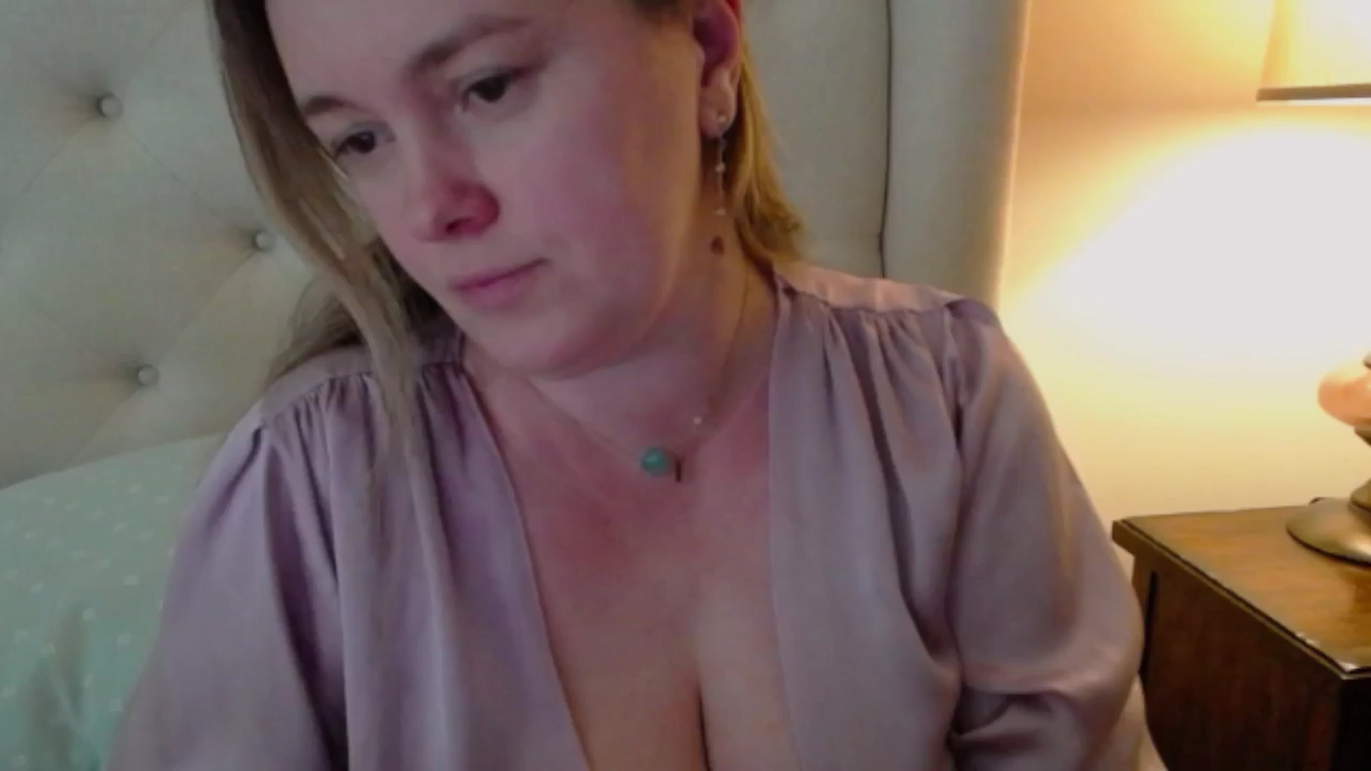 Gallery image thumbnail from J0llye's myfreecams stream on, 04/17/2024, 16:56 image 14 of 20