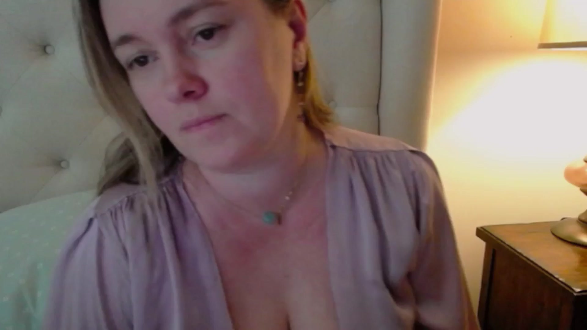Gallery image thumbnail from J0llye's myfreecams stream on, 04/17/2024, 16:56 image 16 of 20