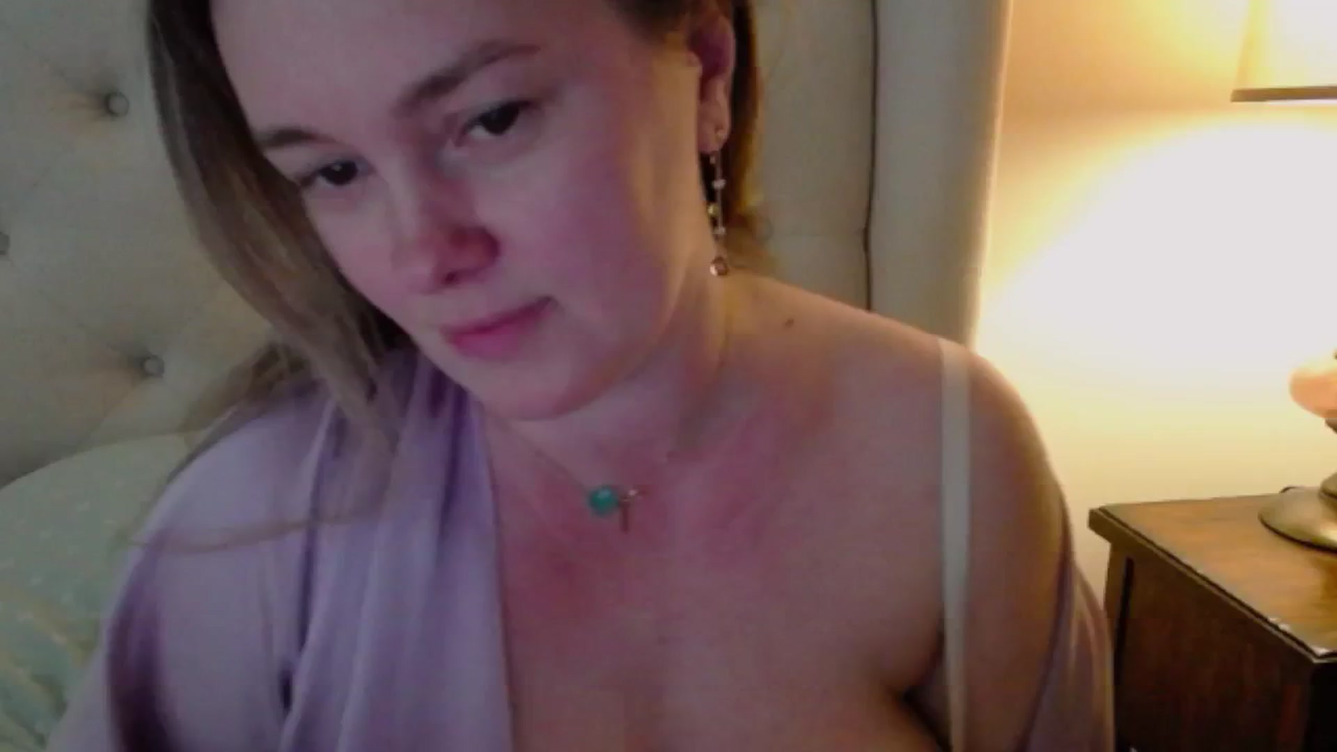 Gallery image thumbnail from J0llye's myfreecams stream on, 04/17/2024, 19:58 image 3 of 20