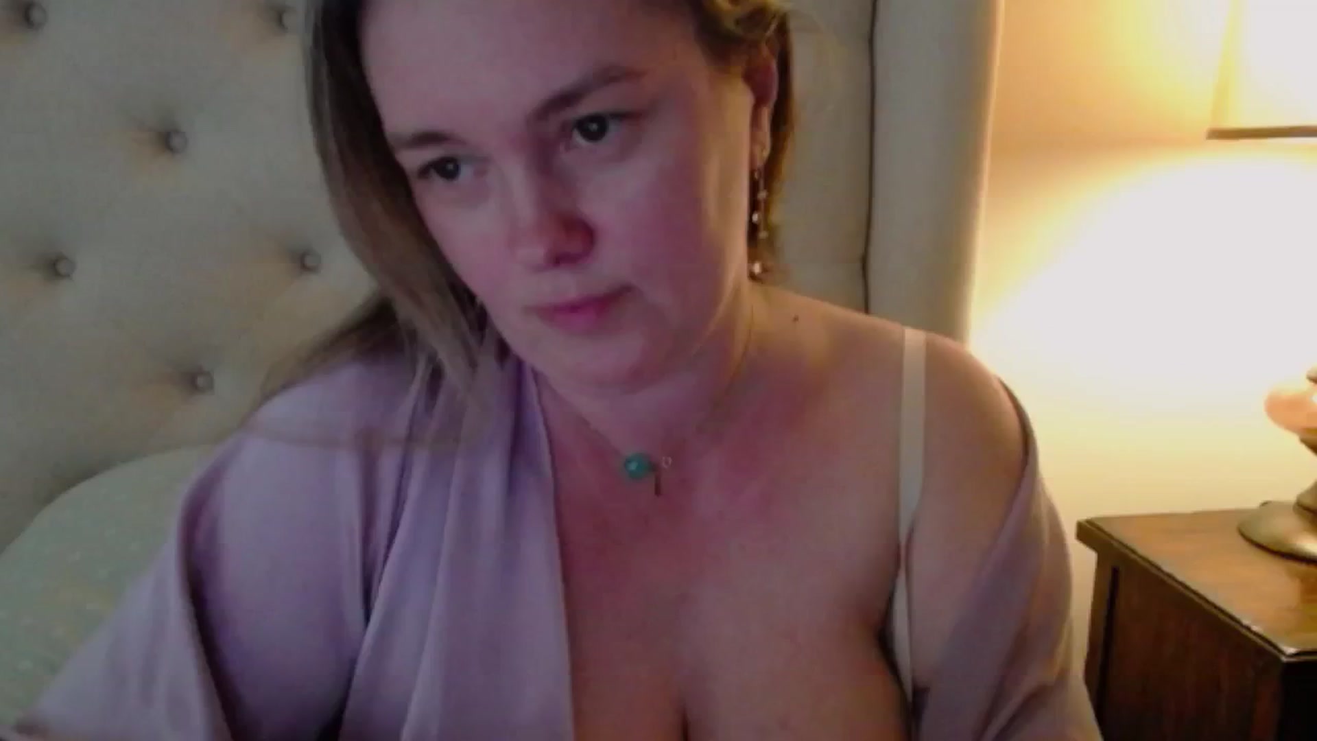 Gallery image thumbnail from J0llye's myfreecams stream on, 04/17/2024, 19:58 image 1 of 20