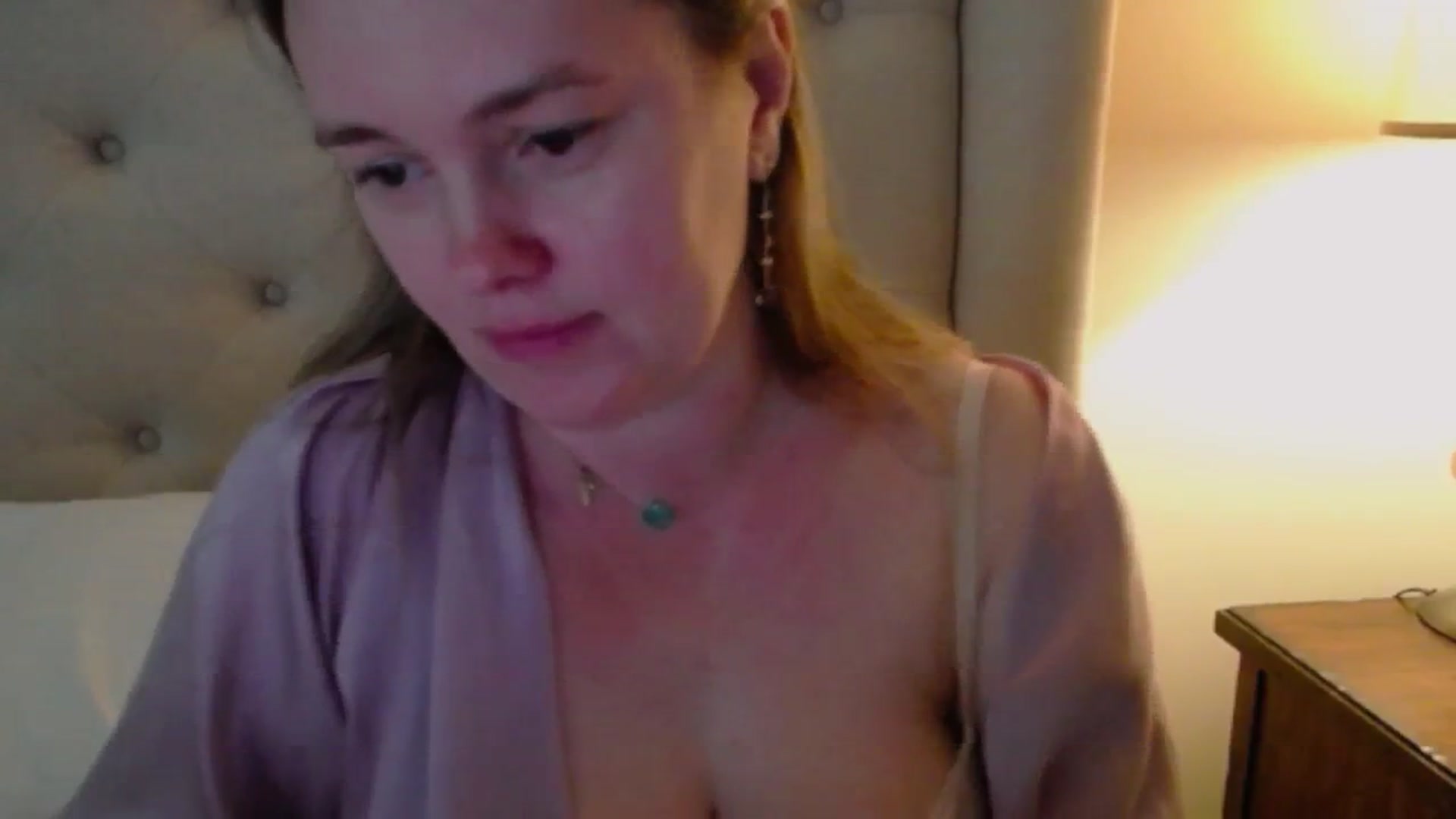 Gallery image thumbnail from J0llye's myfreecams stream on, 04/28/2024, 21:12 image 18 of 20