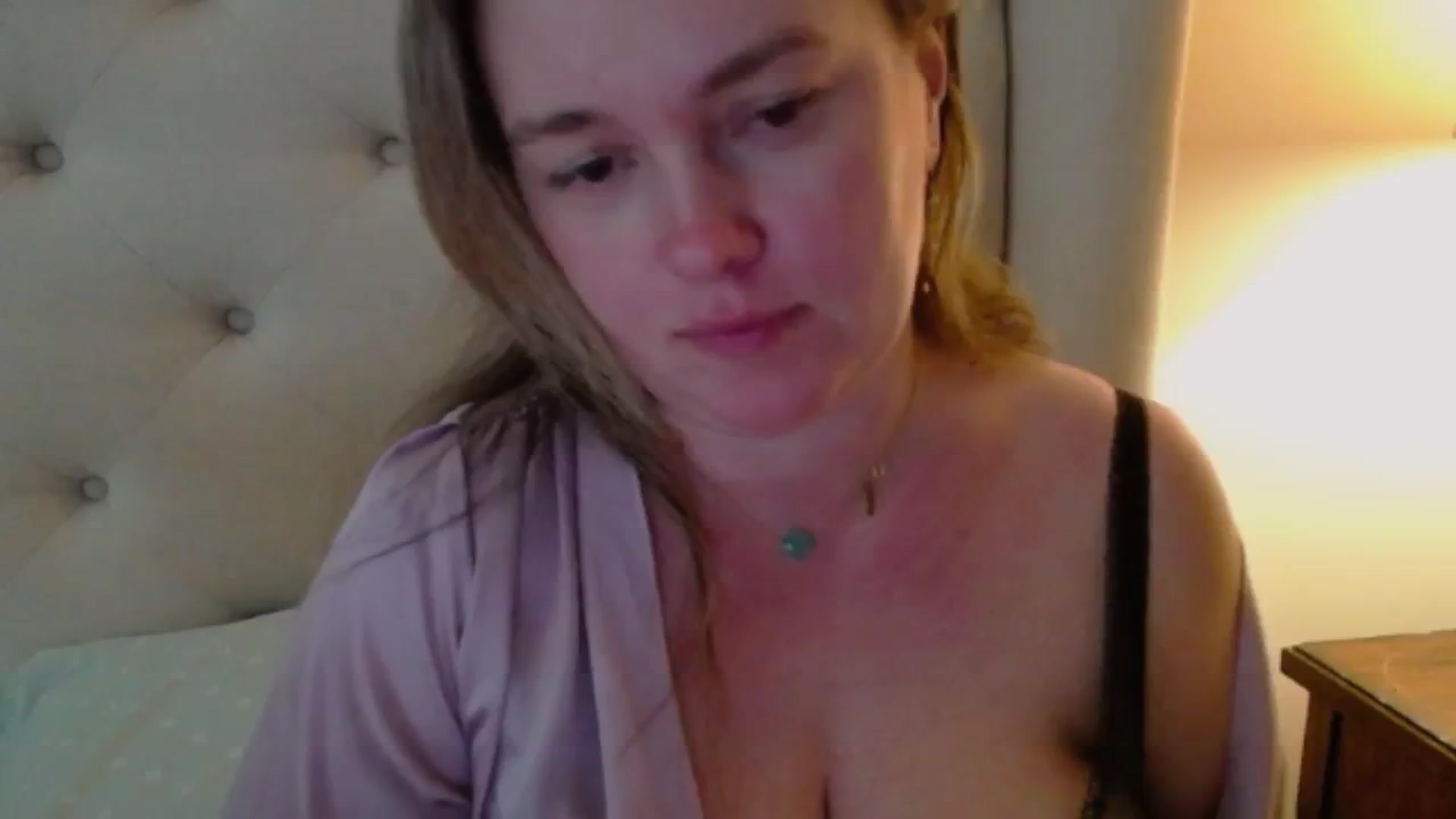 Gallery image thumbnail from J0llye's myfreecams stream on, 05/02/2024, 19:48 image 4 of 20