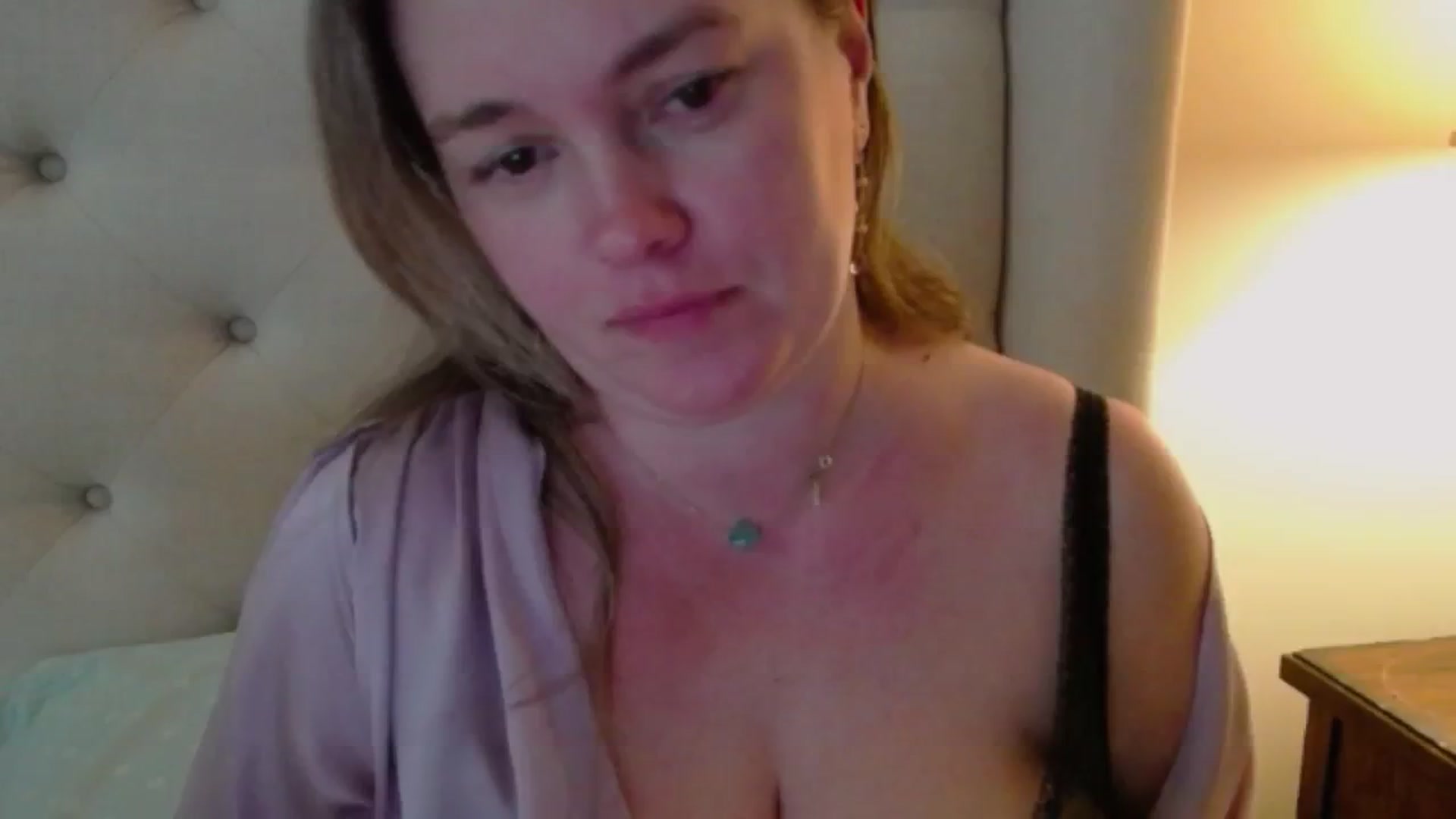 Gallery image thumbnail from J0llye's myfreecams stream on, 05/02/2024, 19:48 image 2 of 20