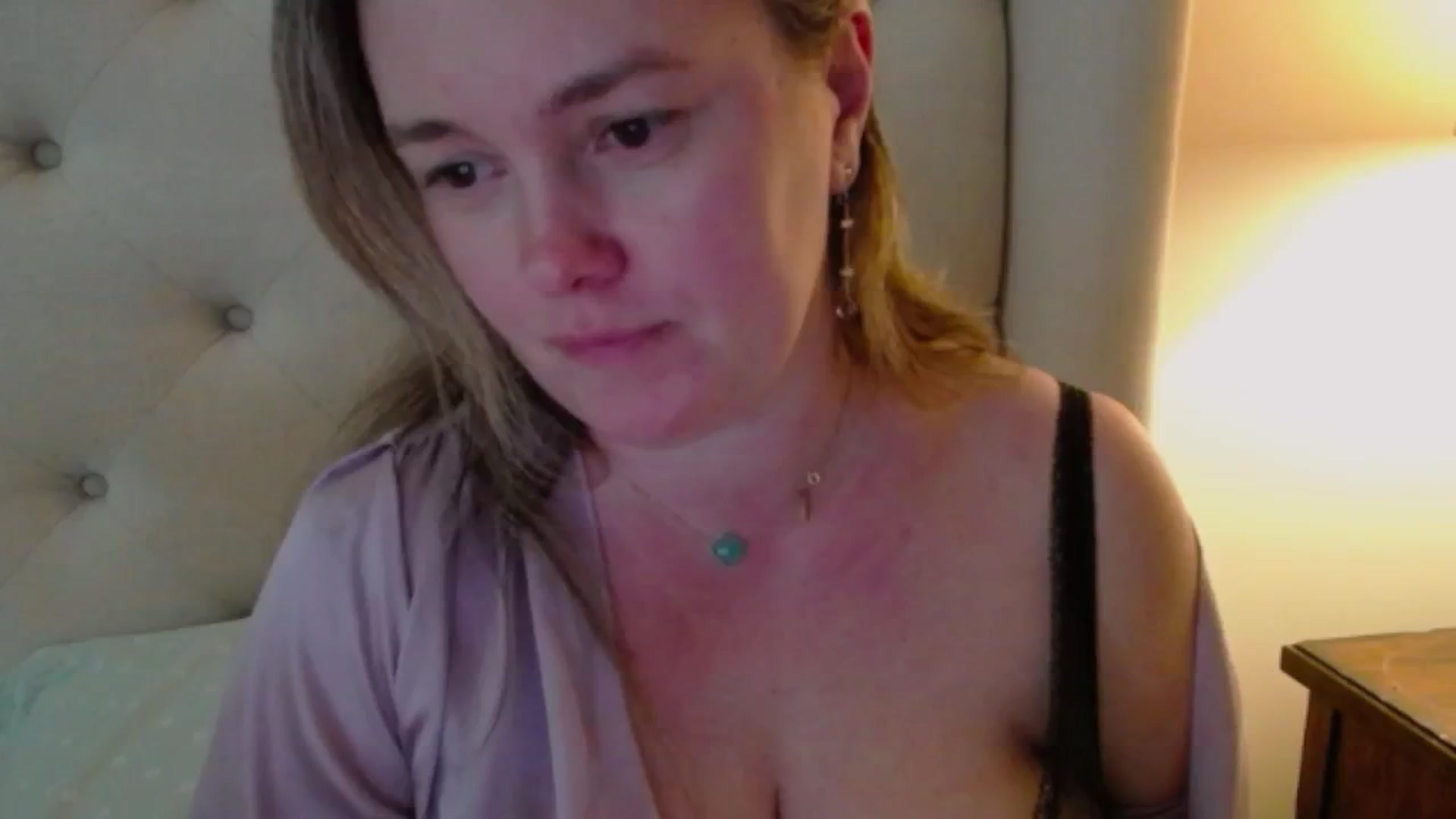 Gallery image thumbnail from J0llye's myfreecams stream on, 05/02/2024, 19:48 image 7 of 20