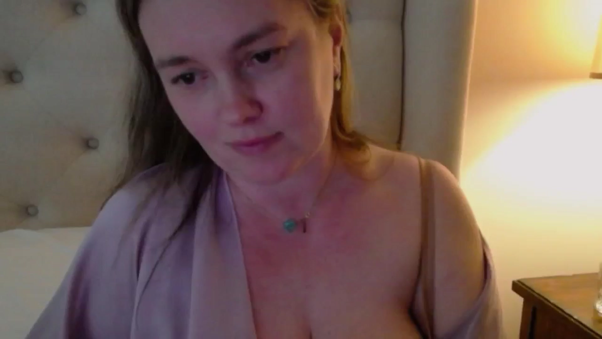 Gallery image thumbnail from J0llye's myfreecams stream on, 05/05/2024, 20:50 image 3 of 20