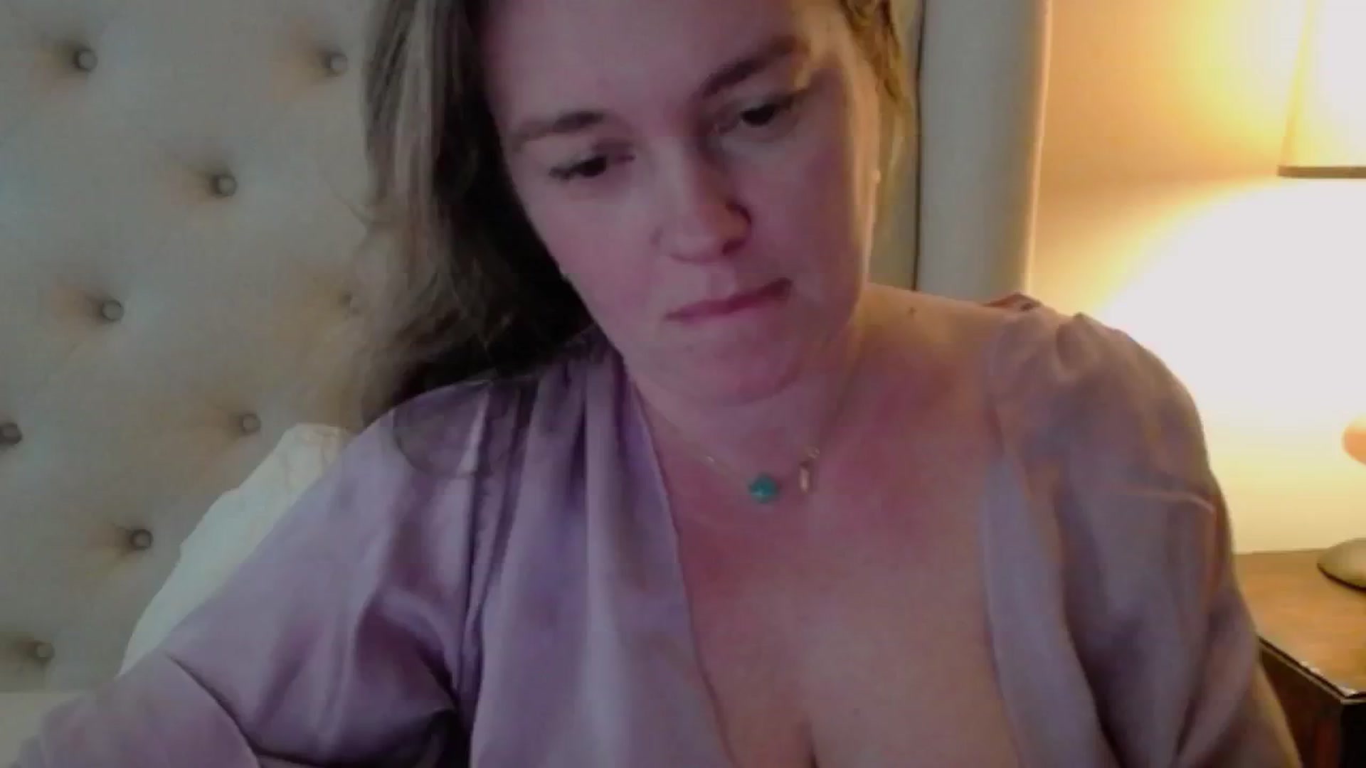 Gallery image thumbnail from J0llye's myfreecams stream on, 05/06/2024, 19:17 image 3 of 20