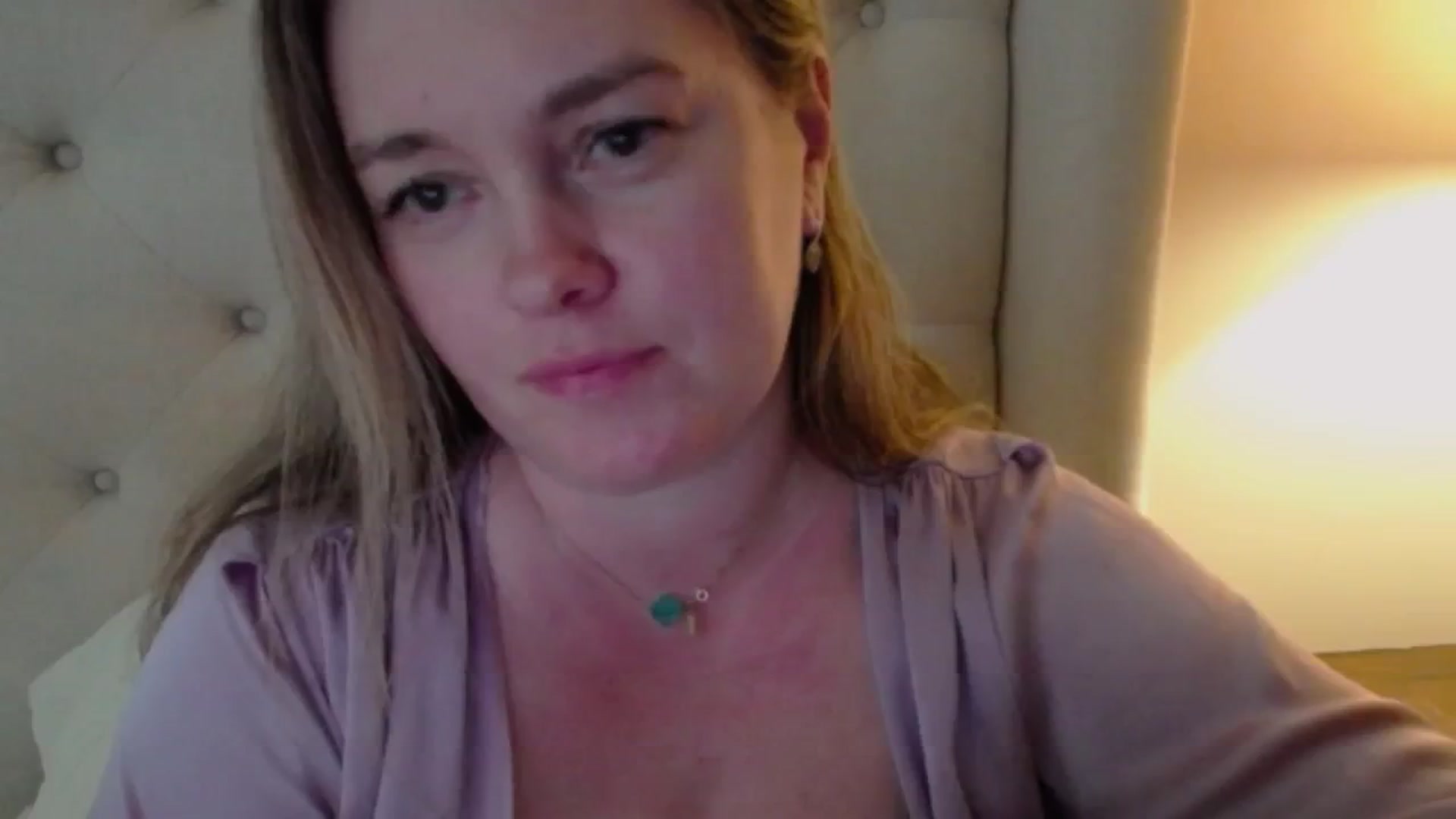 Gallery image thumbnail from J0llye's myfreecams stream on, 05/10/2024, 18:50 image 17 of 20