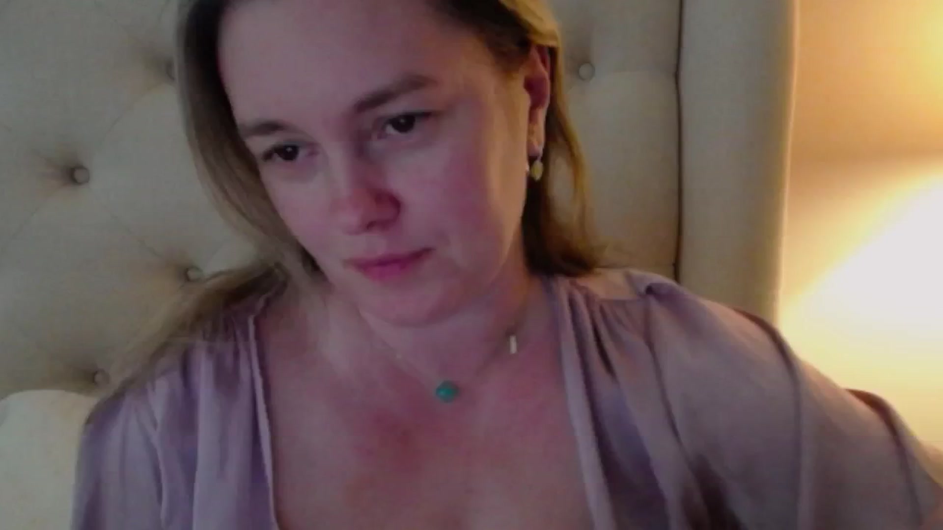 Gallery image thumbnail from J0llye's myfreecams stream on, 05/12/2024, 21:01 image 3 of 20