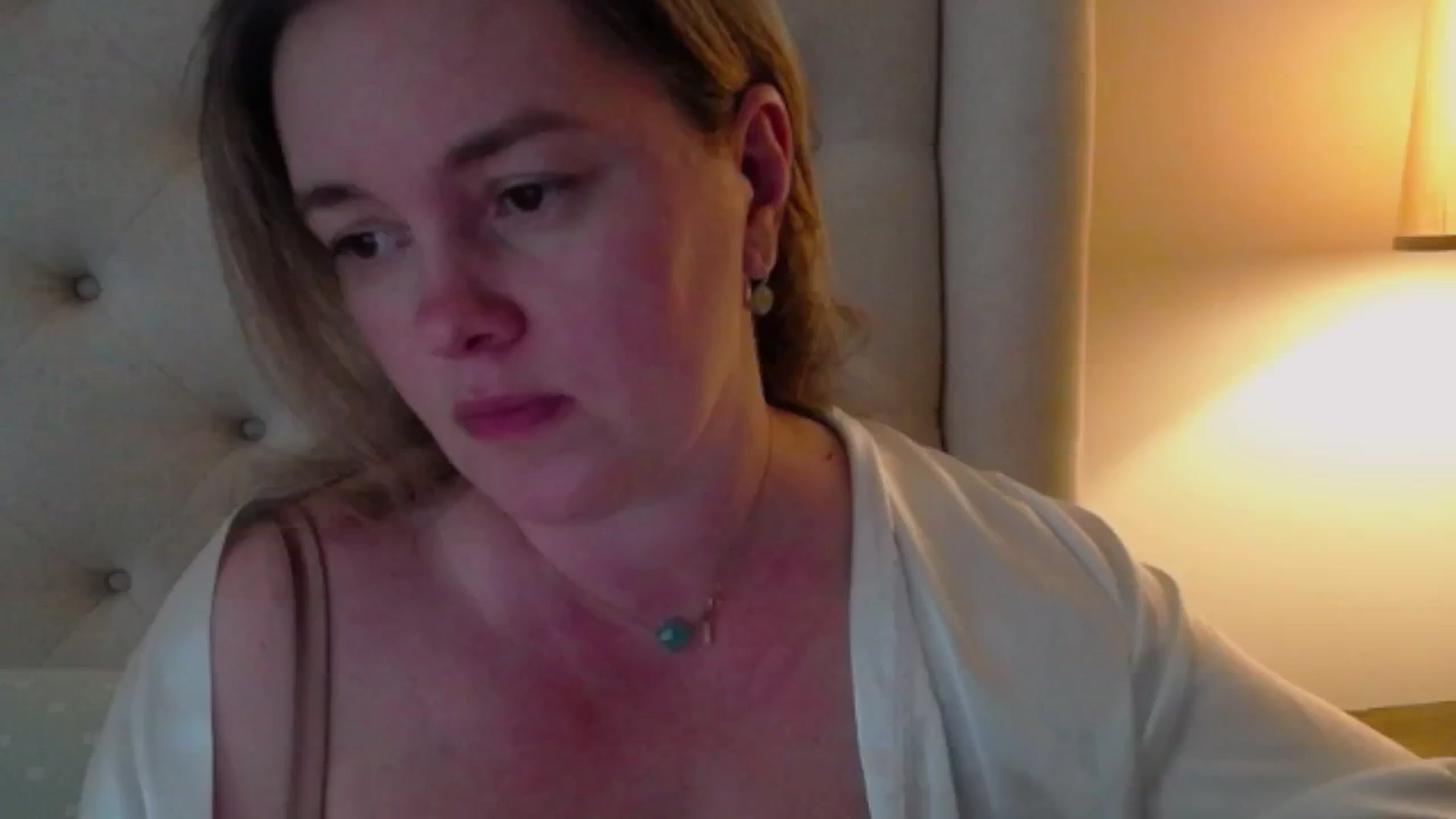 Gallery image thumbnail from J0llye's myfreecams stream on, 05/16/2024, 18:40 image 3 of 20